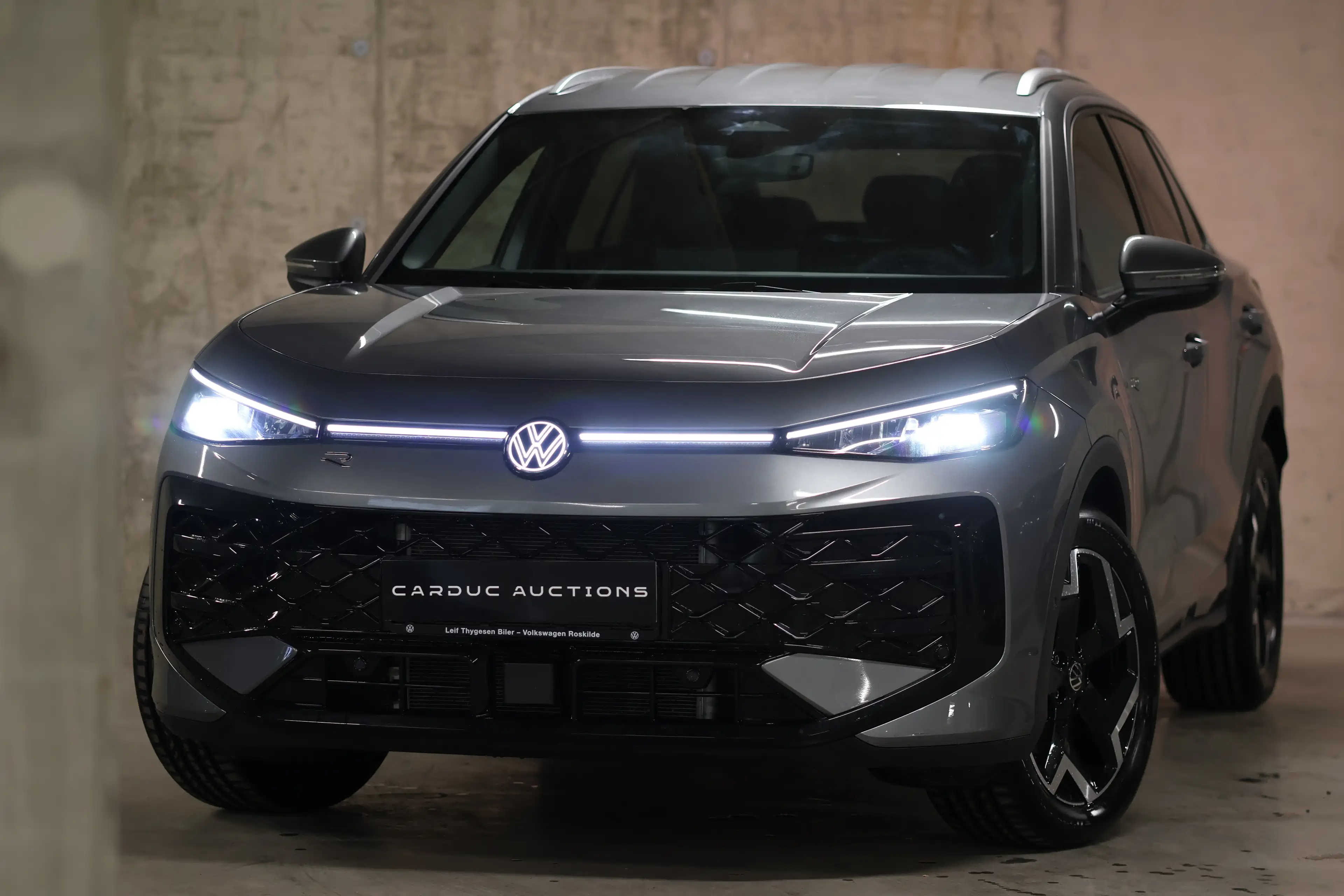 Volkswagen T-Roc T-Roc 1.5 eTSI OPF DSG R-Line — photo 2
