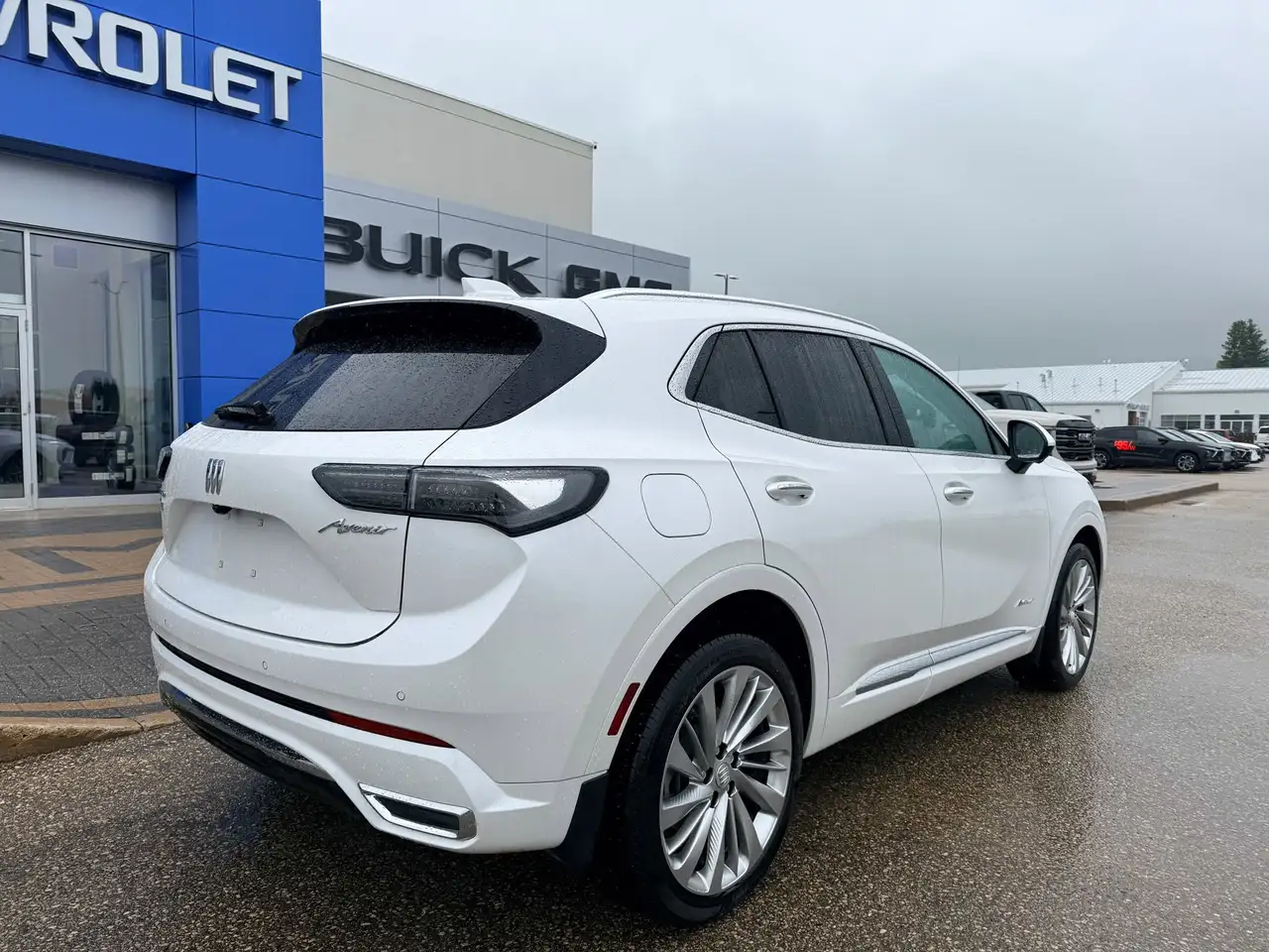 Buick Envision снимка Buick Envision