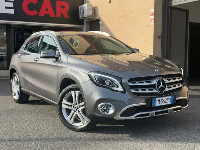 Mercedes-Benz GLA 180 d Automatic Sport