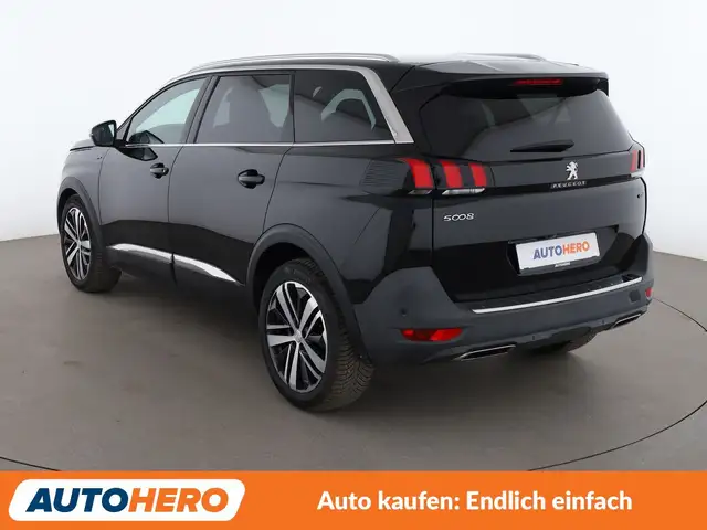 Peugeot 5008 view 4