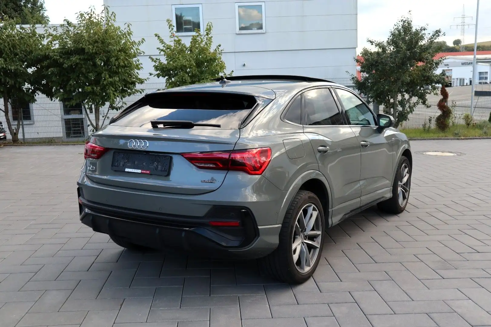 Audi Q3 Sportback 40 TDI quattro S line*Pano*Virtual Grau - 2