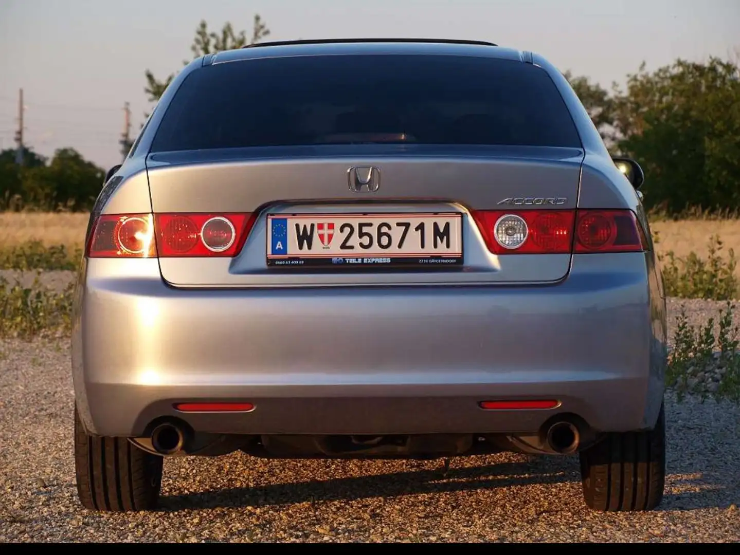 Honda Accord 2,4 i-VTEC Executive Gris - 2
