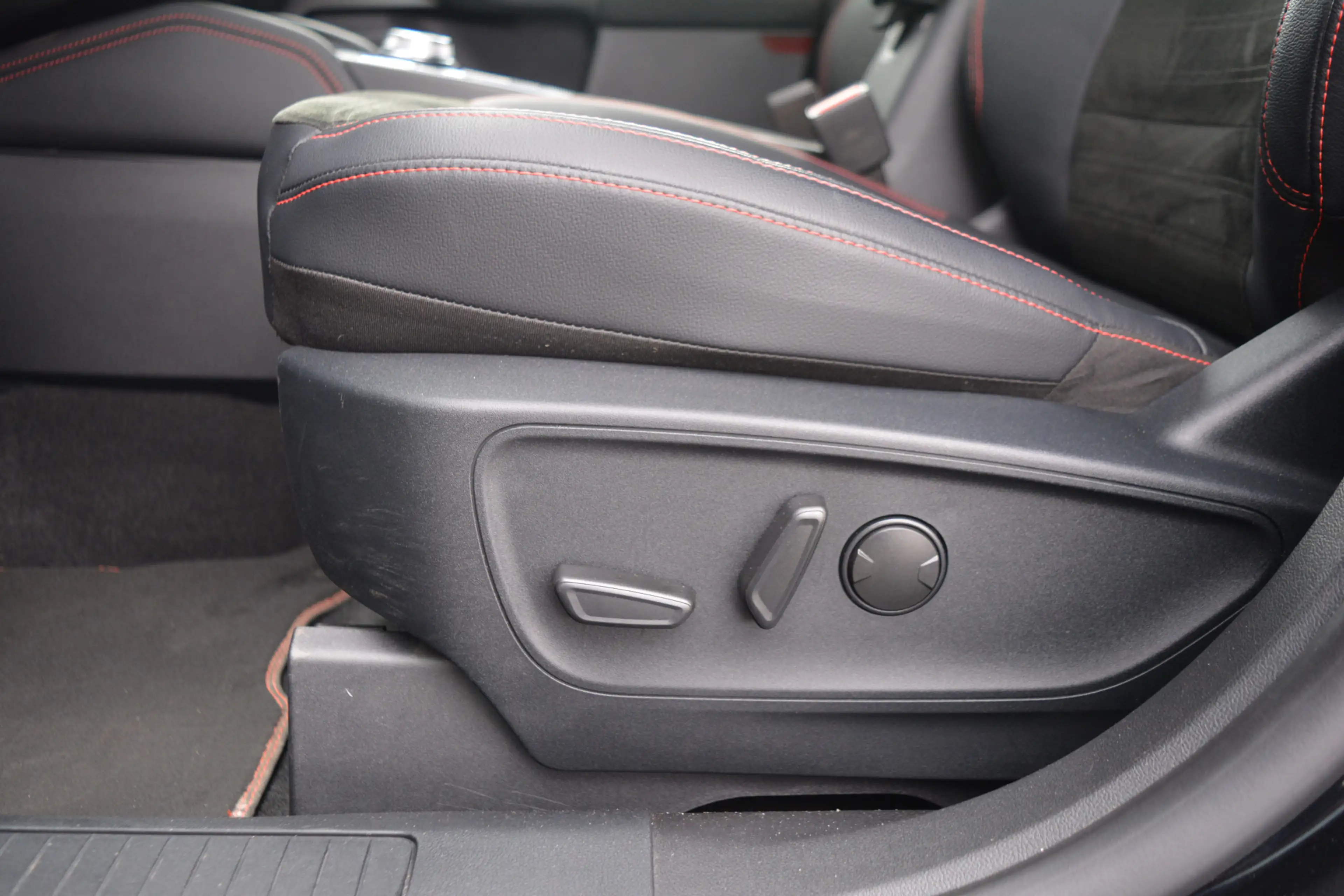 Ford Kuga 2.5 PHEV ST-Line X | ACC | Camera | B&O | — photo 14
