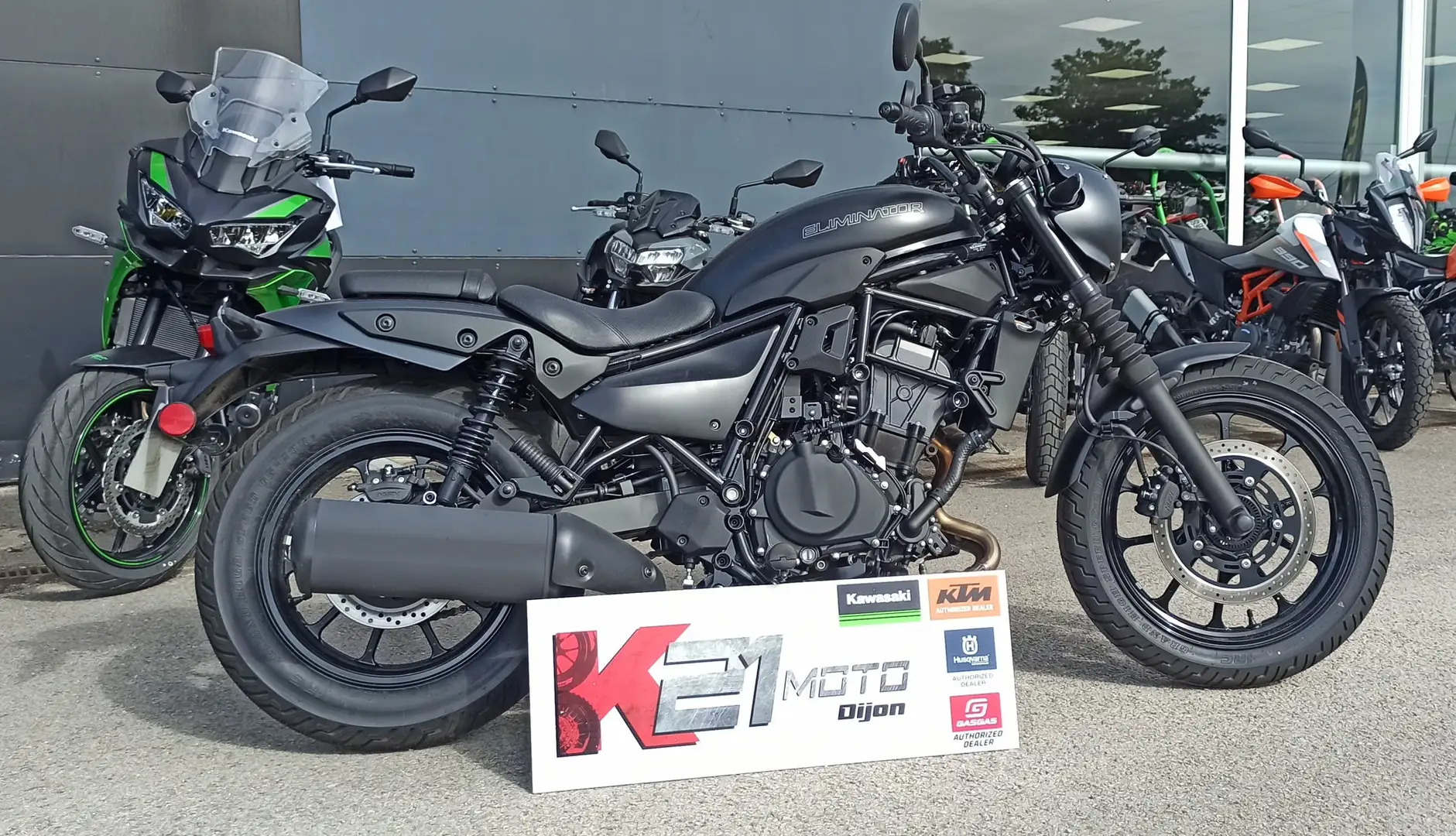 Kawasaki Eliminator 500 SE - 2