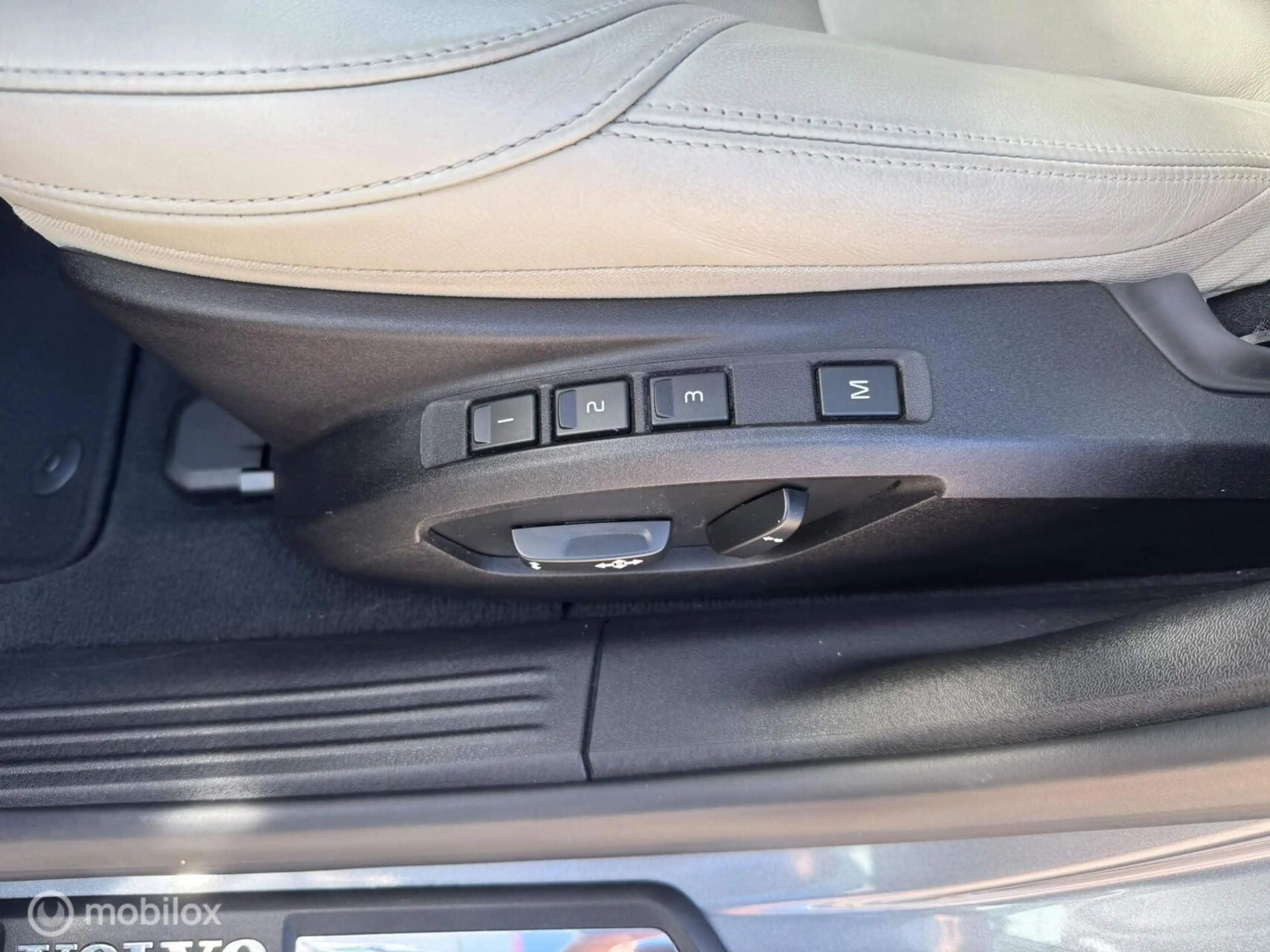 Volvo V40 1.6 T3 Summum Climate/Leder Int/Led/Navi — photo 13