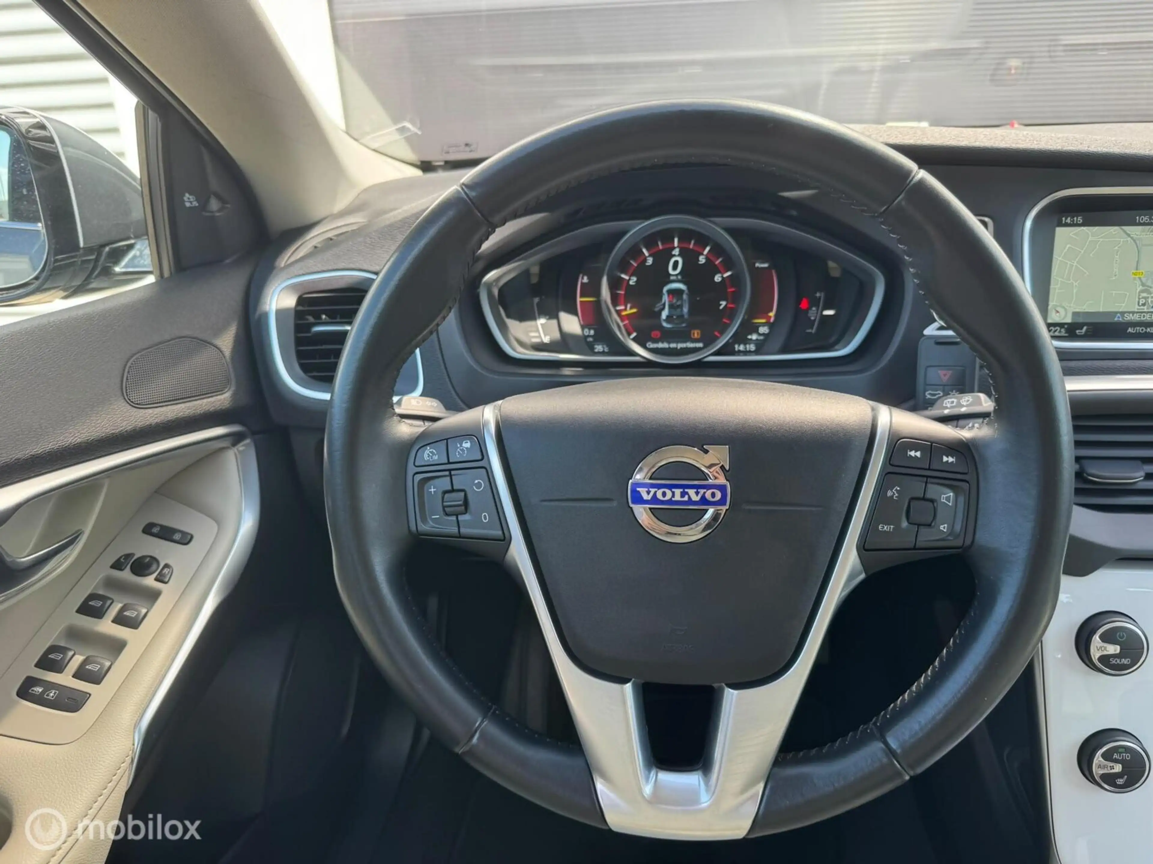 Volvo V40 1.6 T3 Summum Climate/Leder Int/Led/Navi — photo 15