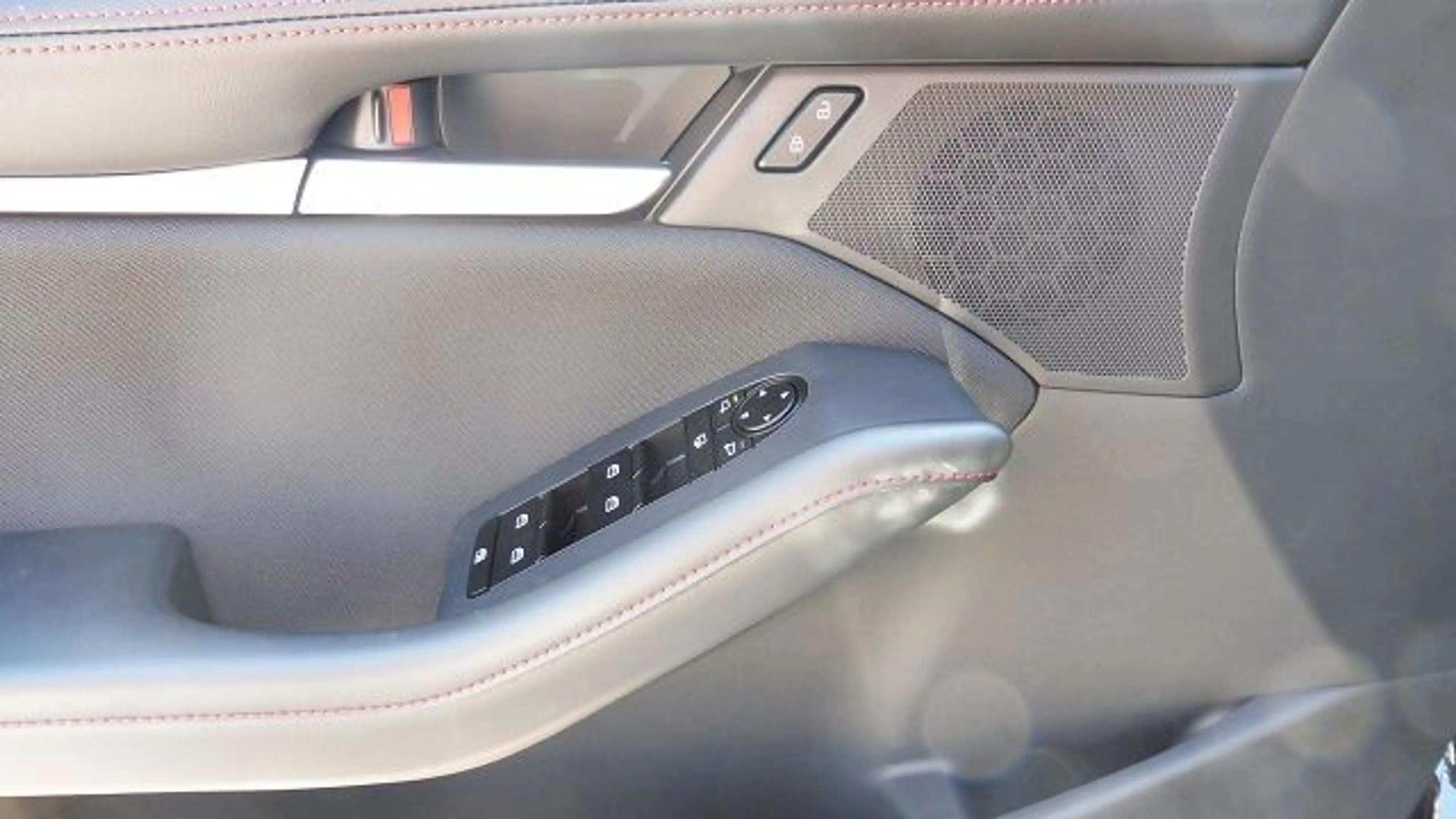 Mazda 3 Mazda3 e-Skyactiv-G140 Homura Aut. — photo 6