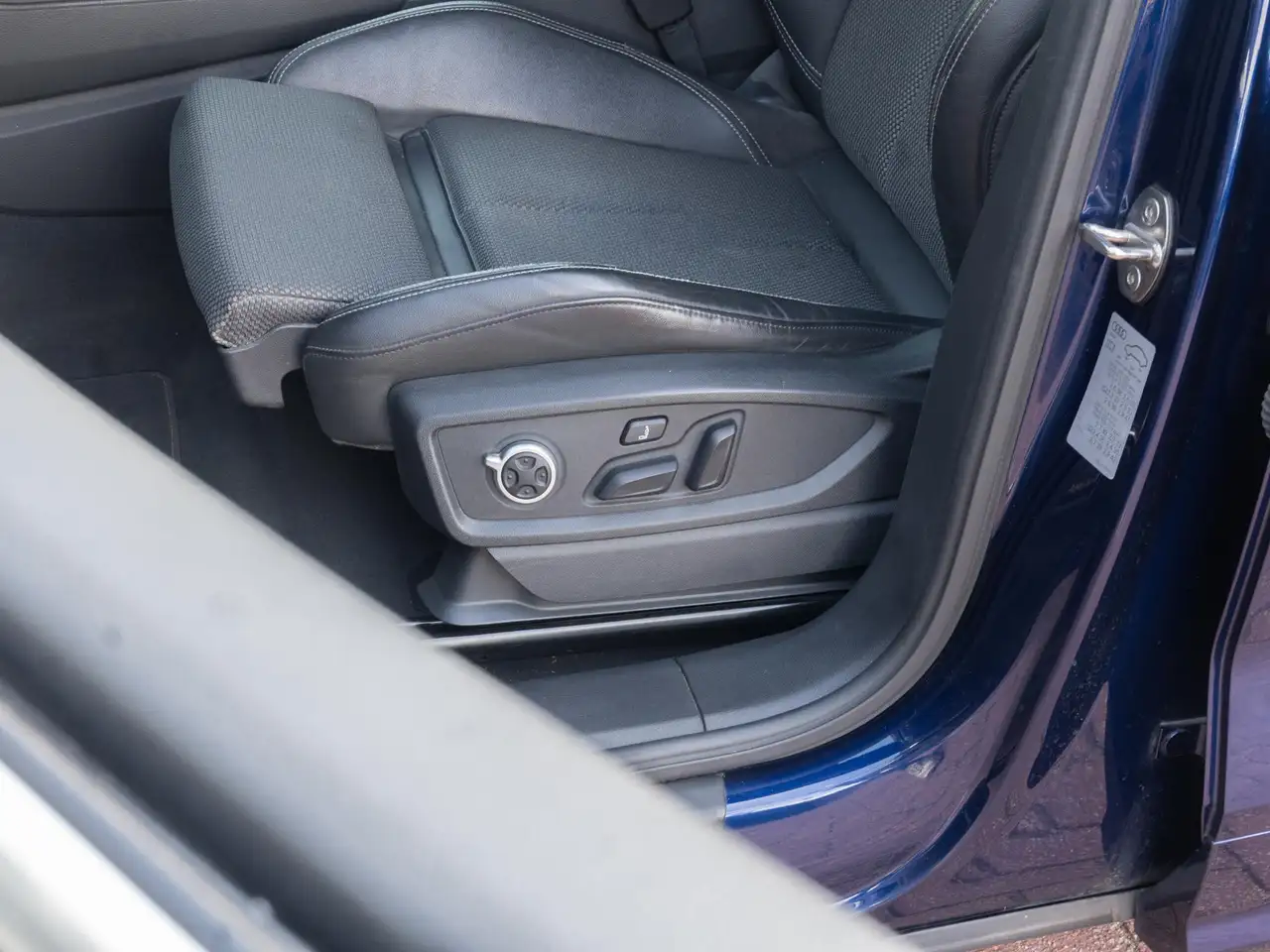 Audi Q5 55 TFSI e quattro Competition Matrix-LED Massa, миниатюра 15