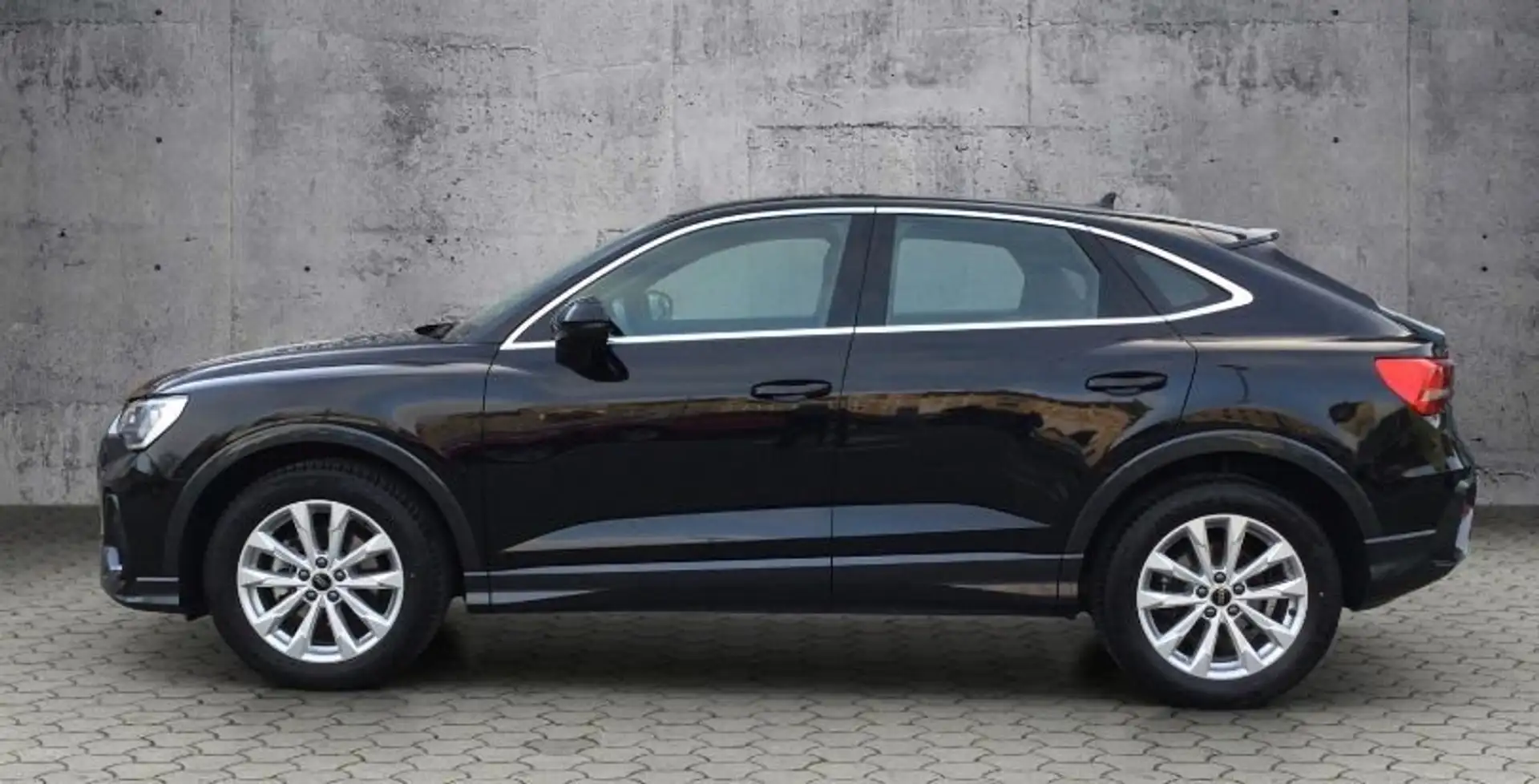 Audi Q3 Q3 Sportback 35 PELLE-WIRELESS-RETROCAMERA Nero - 1