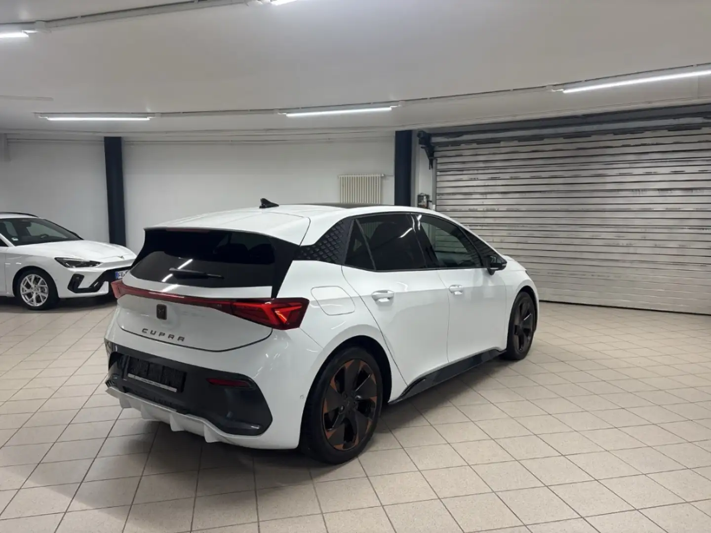 CUPRA Born 58kWh Panorama Navi Digitales Cockpit LED ACC Mehr Weiß - 2