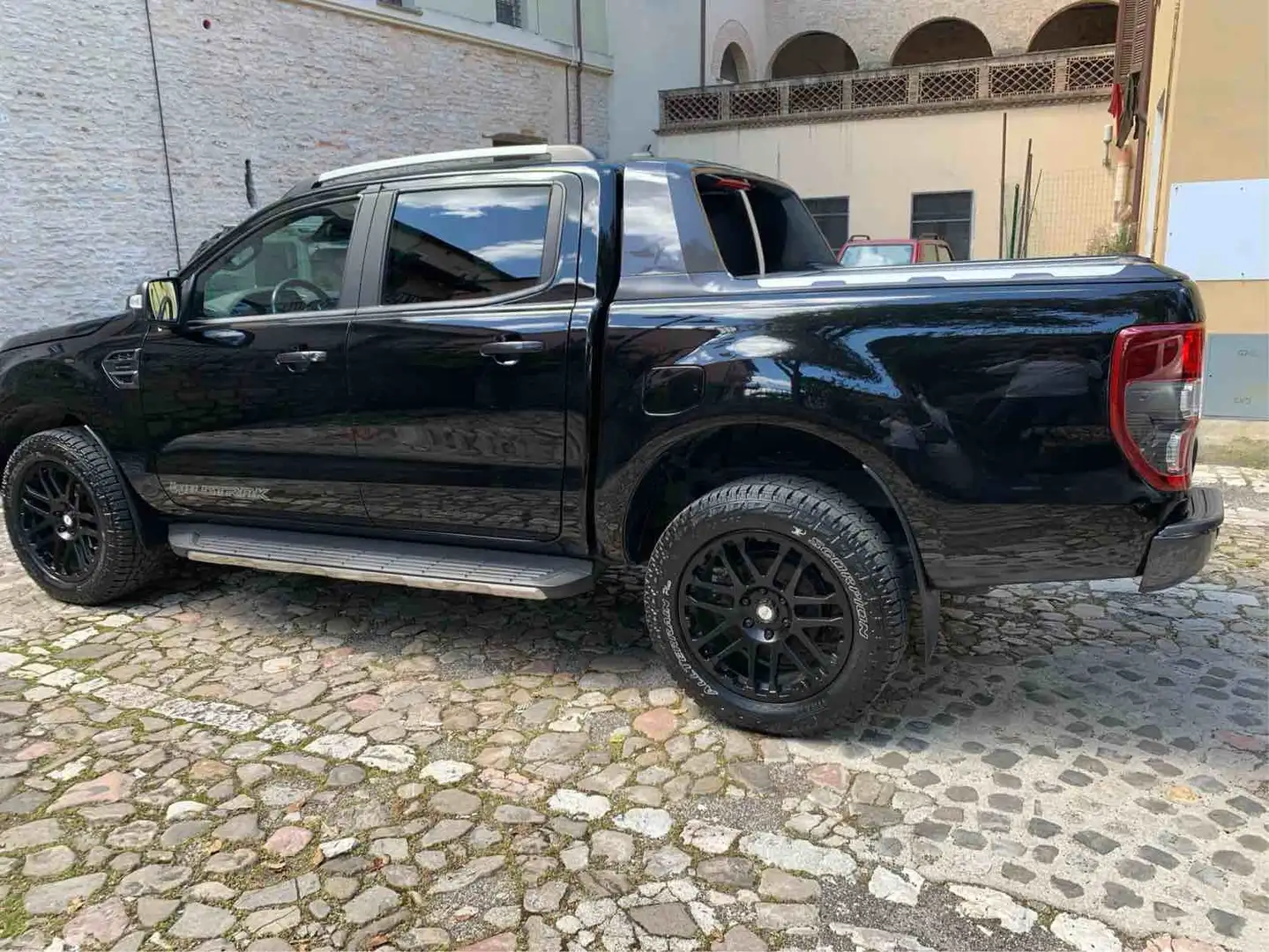 Ford Ranger 2.0 tdci double 4x4 cab Wildtrak 213cv full 4wd Nero - 2