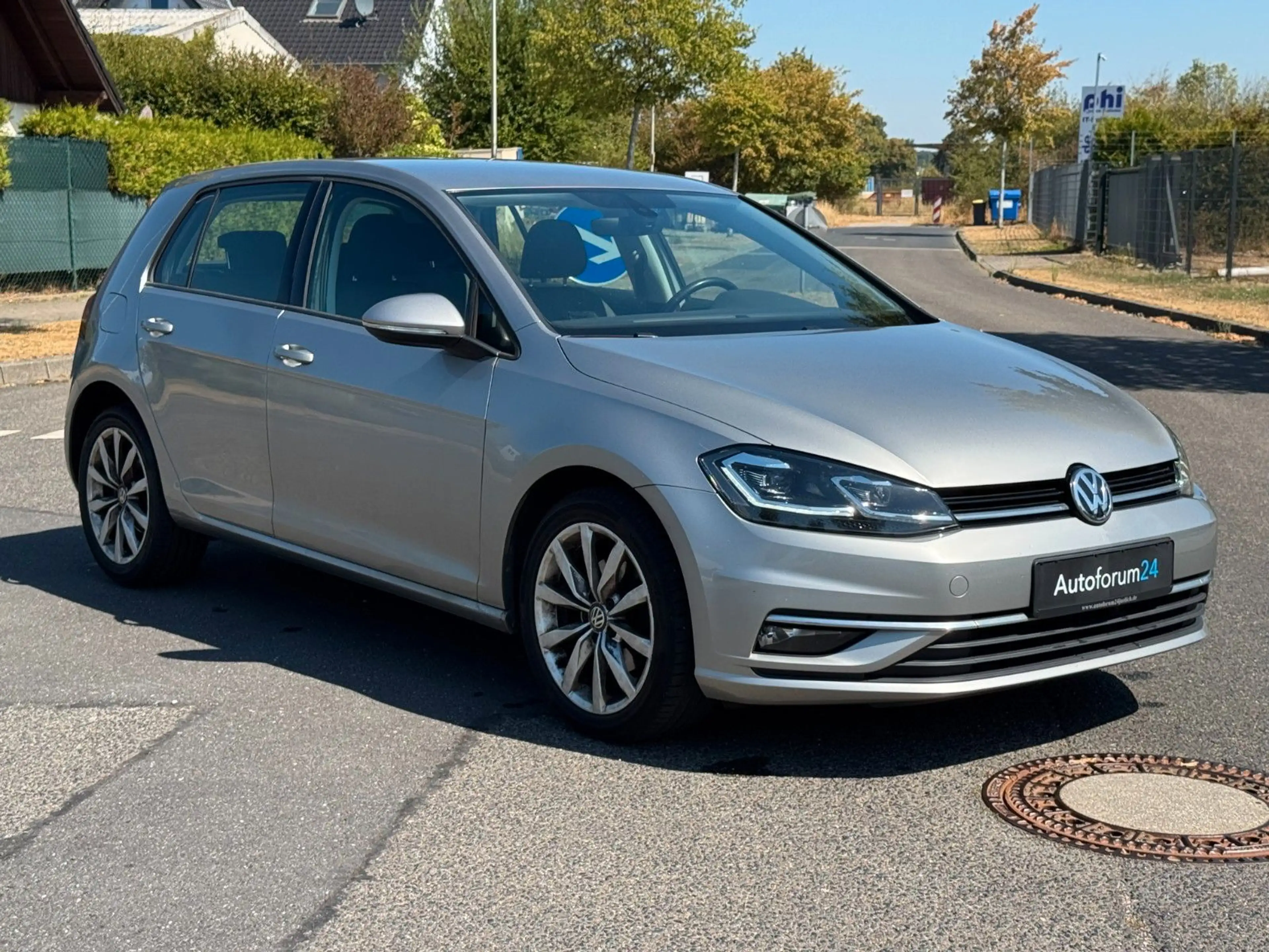 Volkswagen Golf VII Lim. Highline BMT/Start-Stopp*Navi*RFK* — photo 7