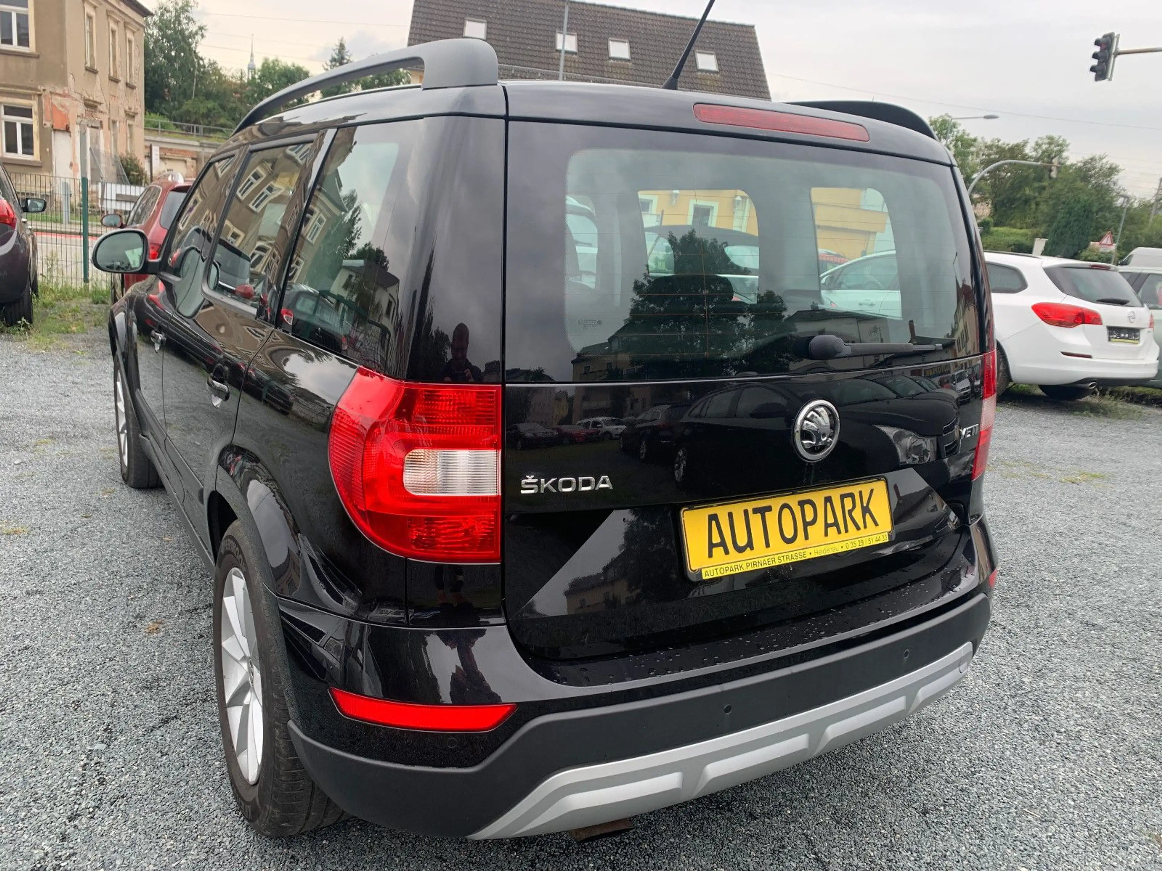 Skoda Yeti 1.2 * Klimaau.,Sitzhzg.,Temp.,PDC hi.,Nr.28 — photo 7