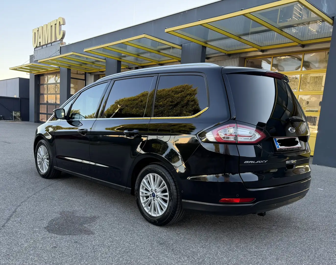 Ford Galaxy 2.0 TDCi Titanium - 1