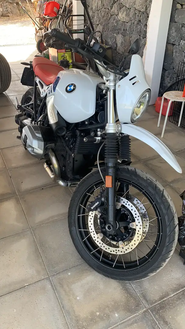 BMW R nineT Urban GS - 2