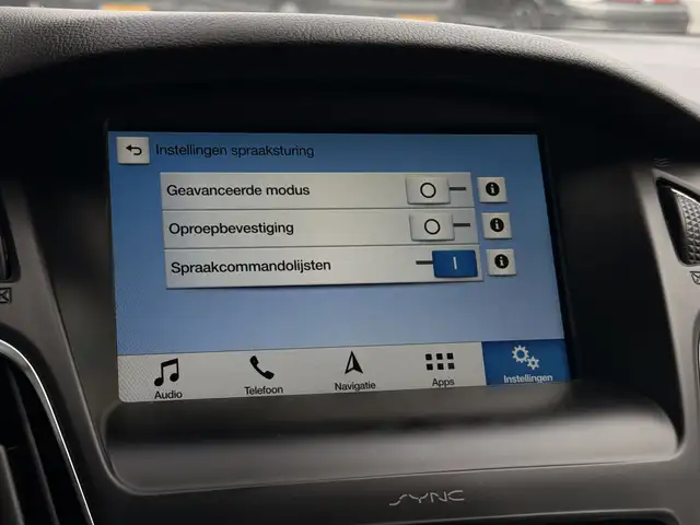 Ford Focus view 27