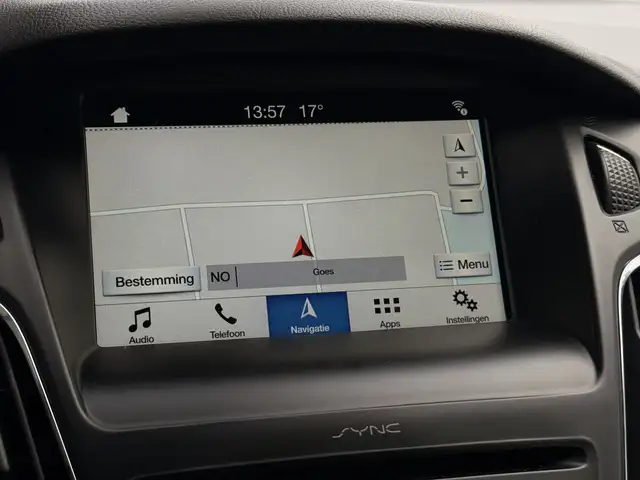 Ford Focus view 24