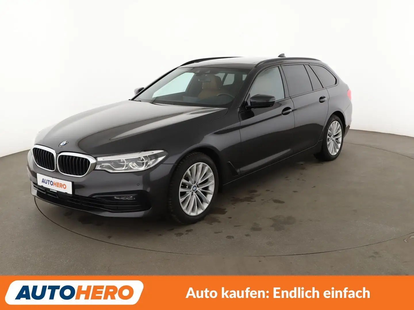 BMW 520 520d xDrive Sport Line Aut.*NAVI*LED*HUD*PANO*360° Grau - 1