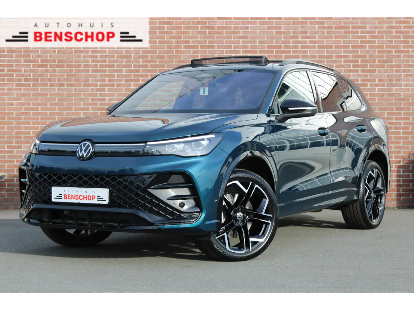 Volkswagen Tiguan 1.5 eHybrid 272PK R-Line Edition |PANO-DAK|TREKHAA Blauw - 1