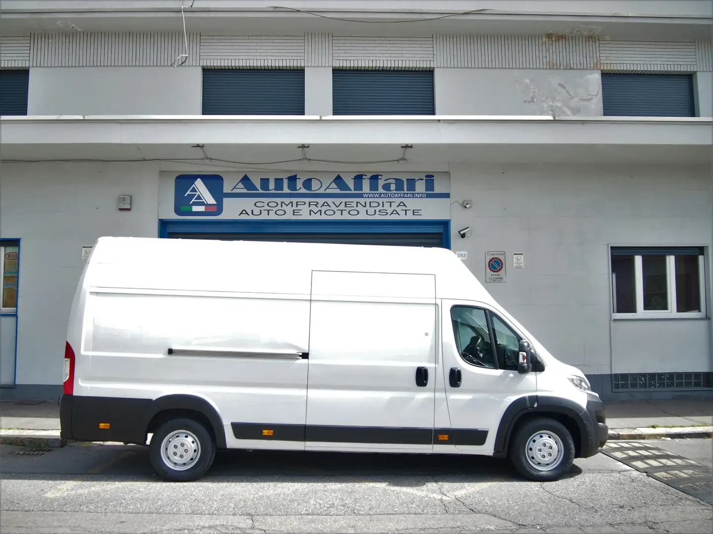 Fiat Ducato MAXI 2.3MJET 130CV L4H3 EURO6 Weiß - 2