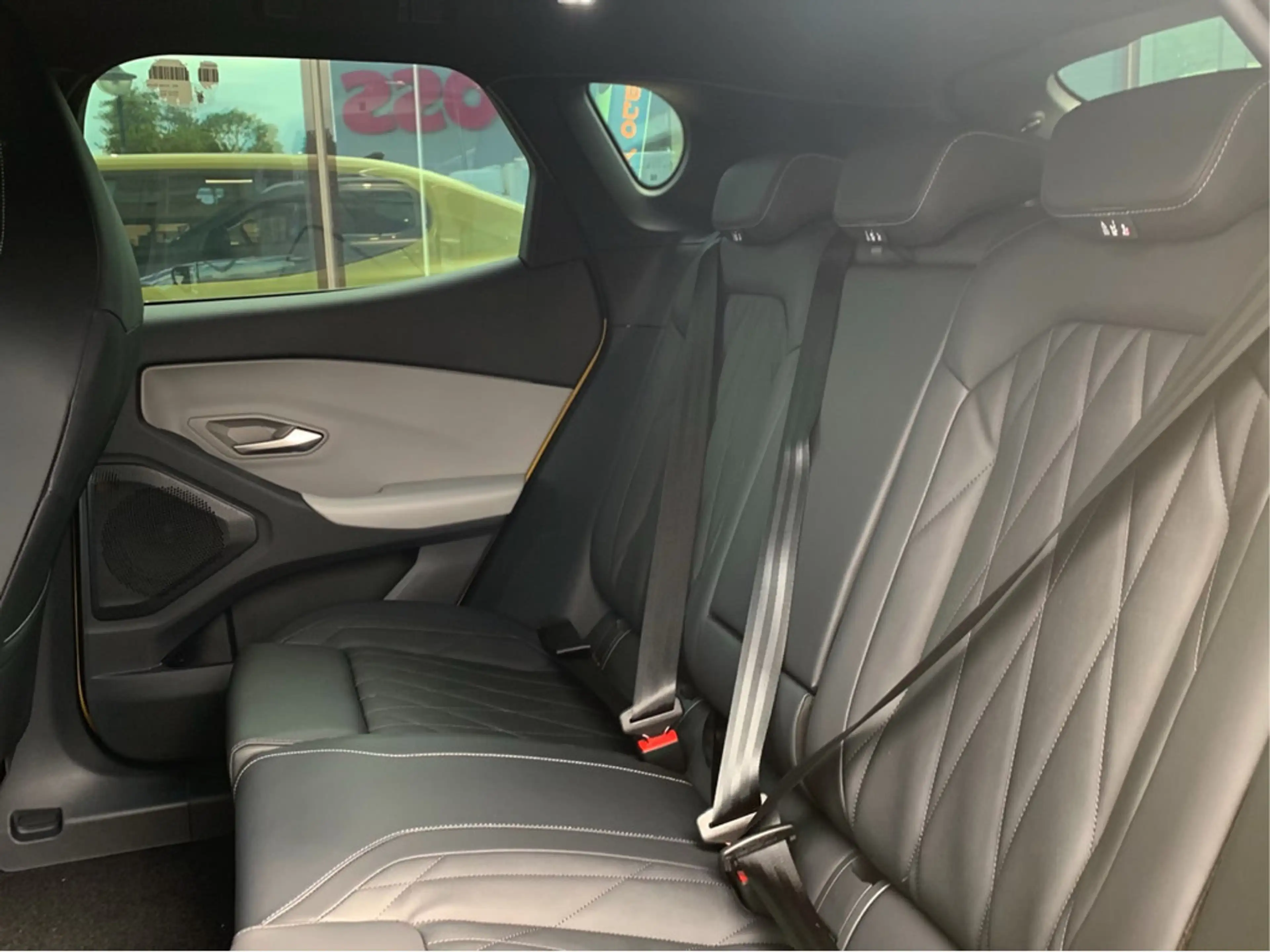 Ford Capri Premium AWD Extended Range — photo 14