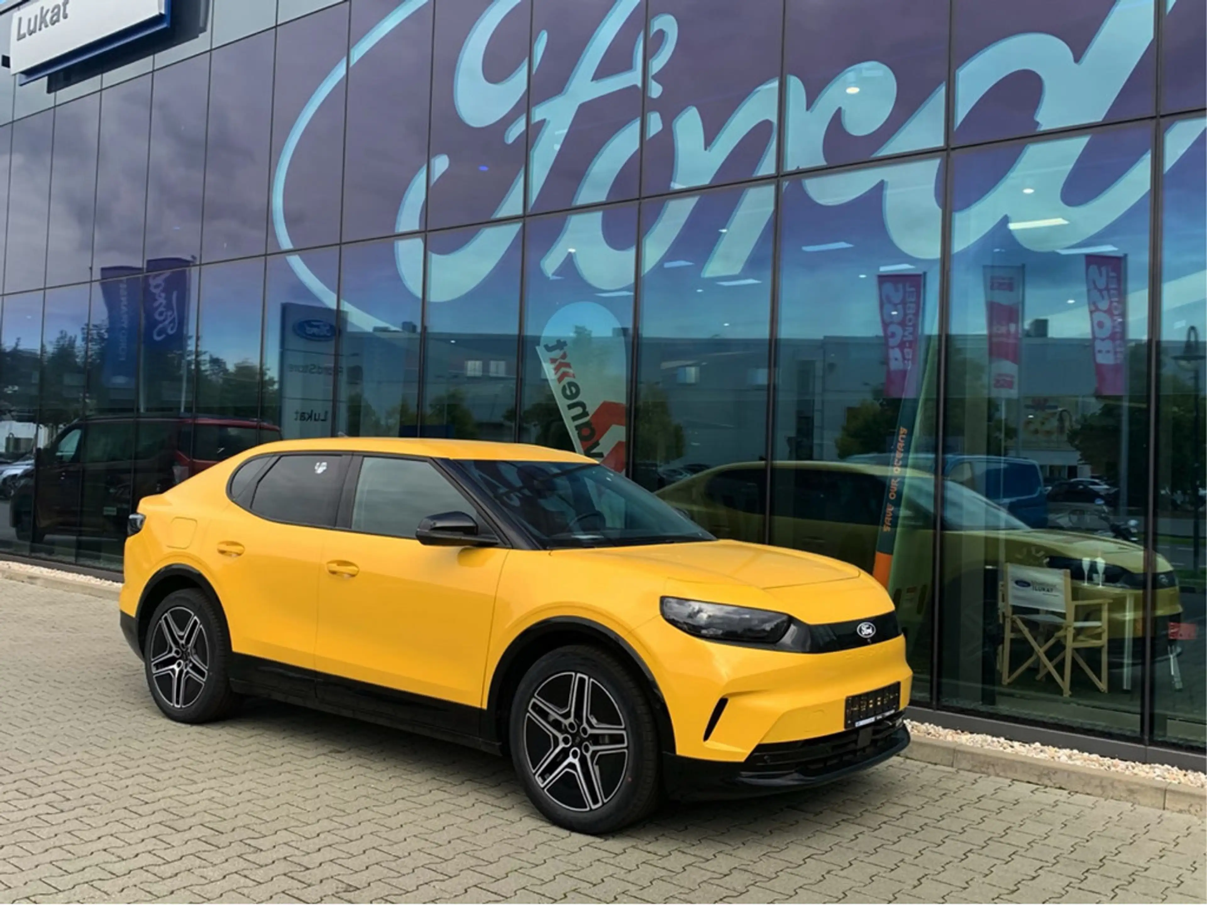 Ford Capri Premium AWD Extended Range — photo 6