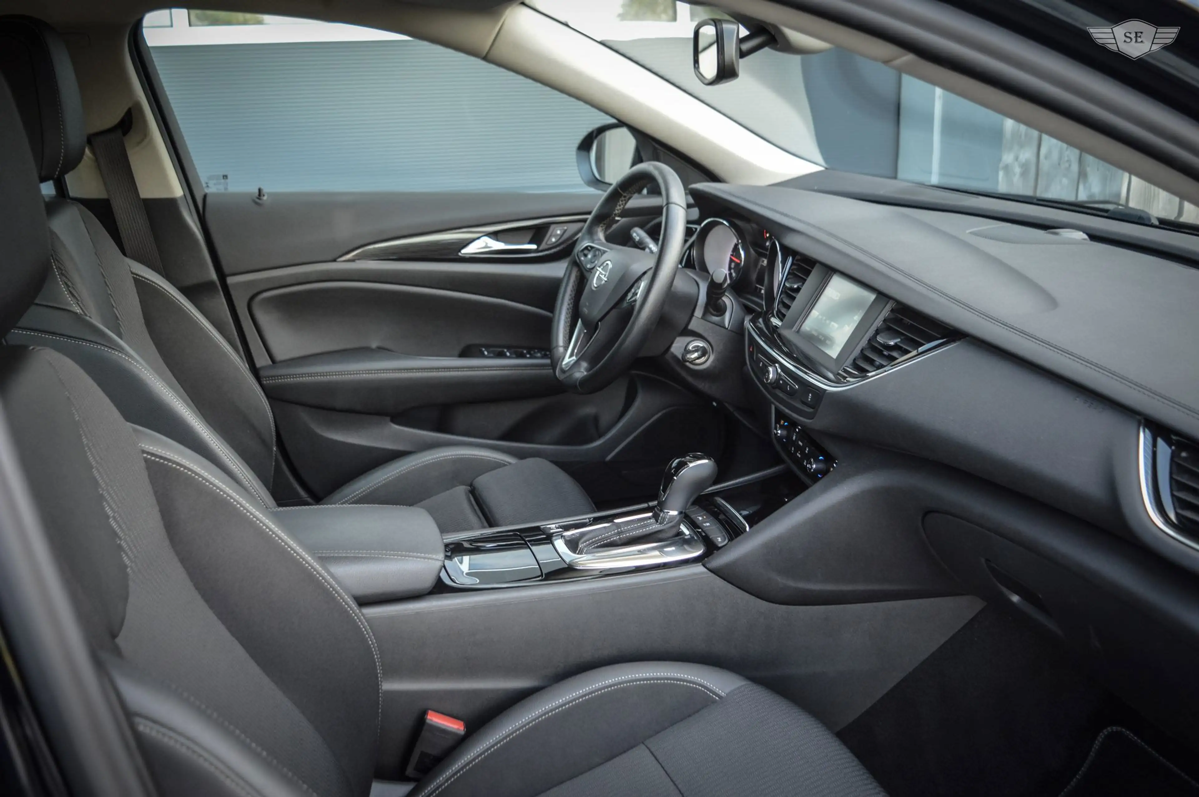 Opel Insignia Sports Tourer 1.5 Turbo Business Executive|Climate — photo 6