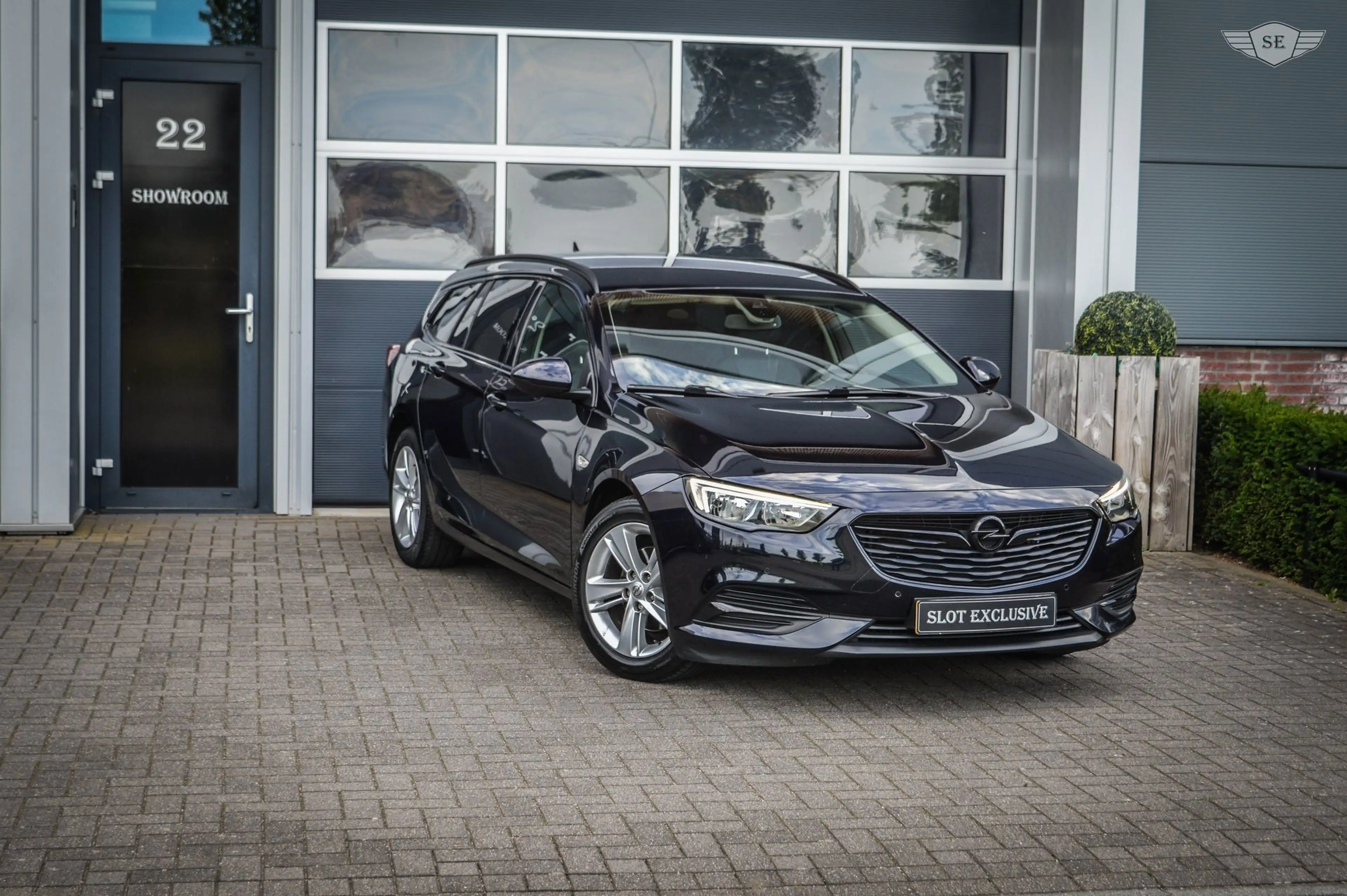 Opel Insignia Sports Tourer 1.5 Turbo Business Executive|Climate — photo 2