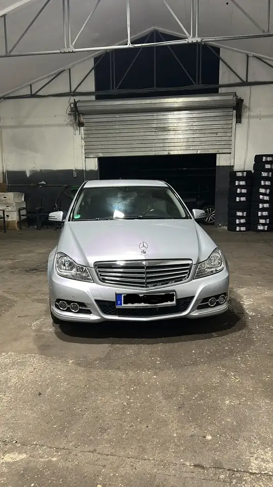 Mercedes-Benz C 220