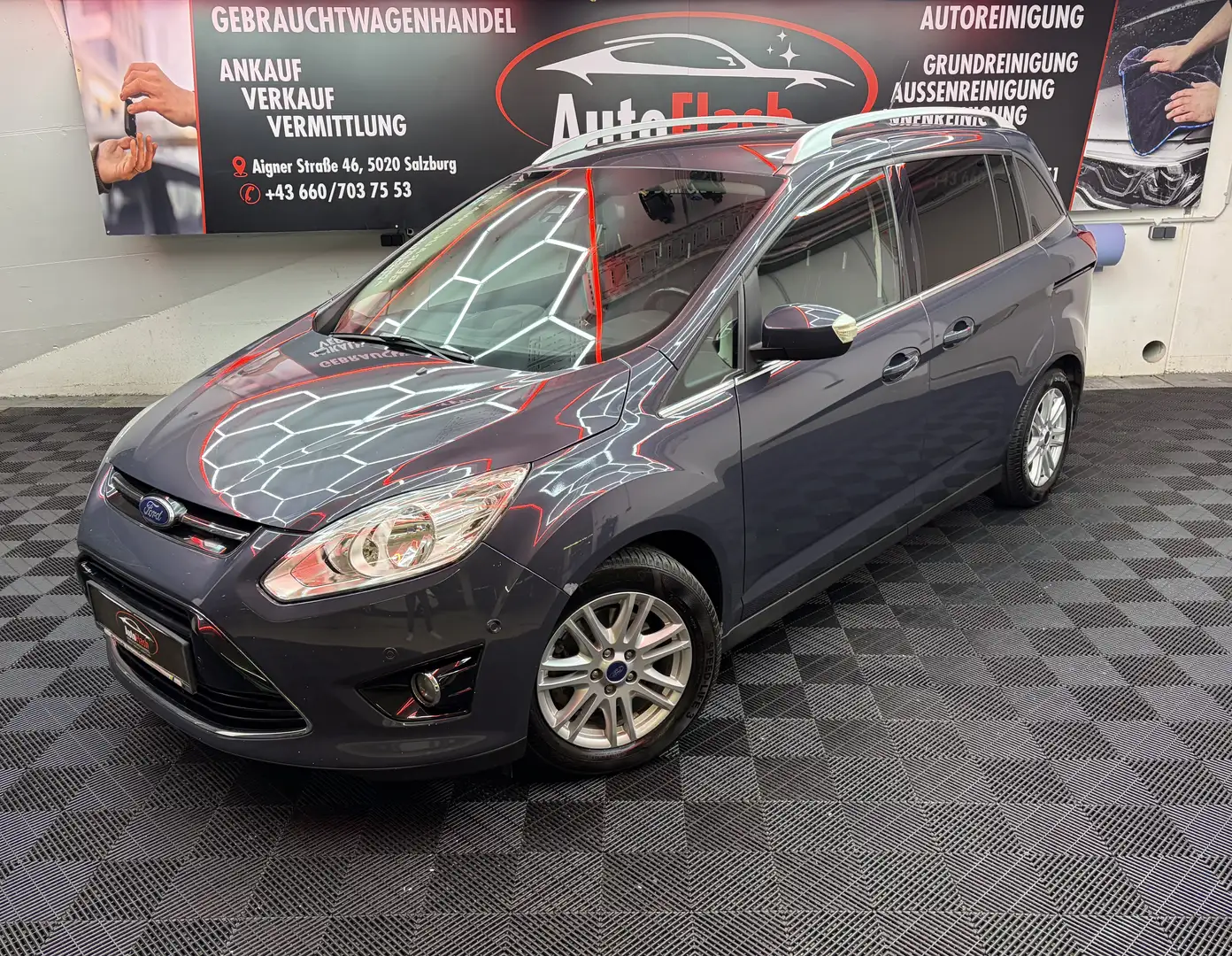 Ford Grand C-Max Titanium Grau - 1