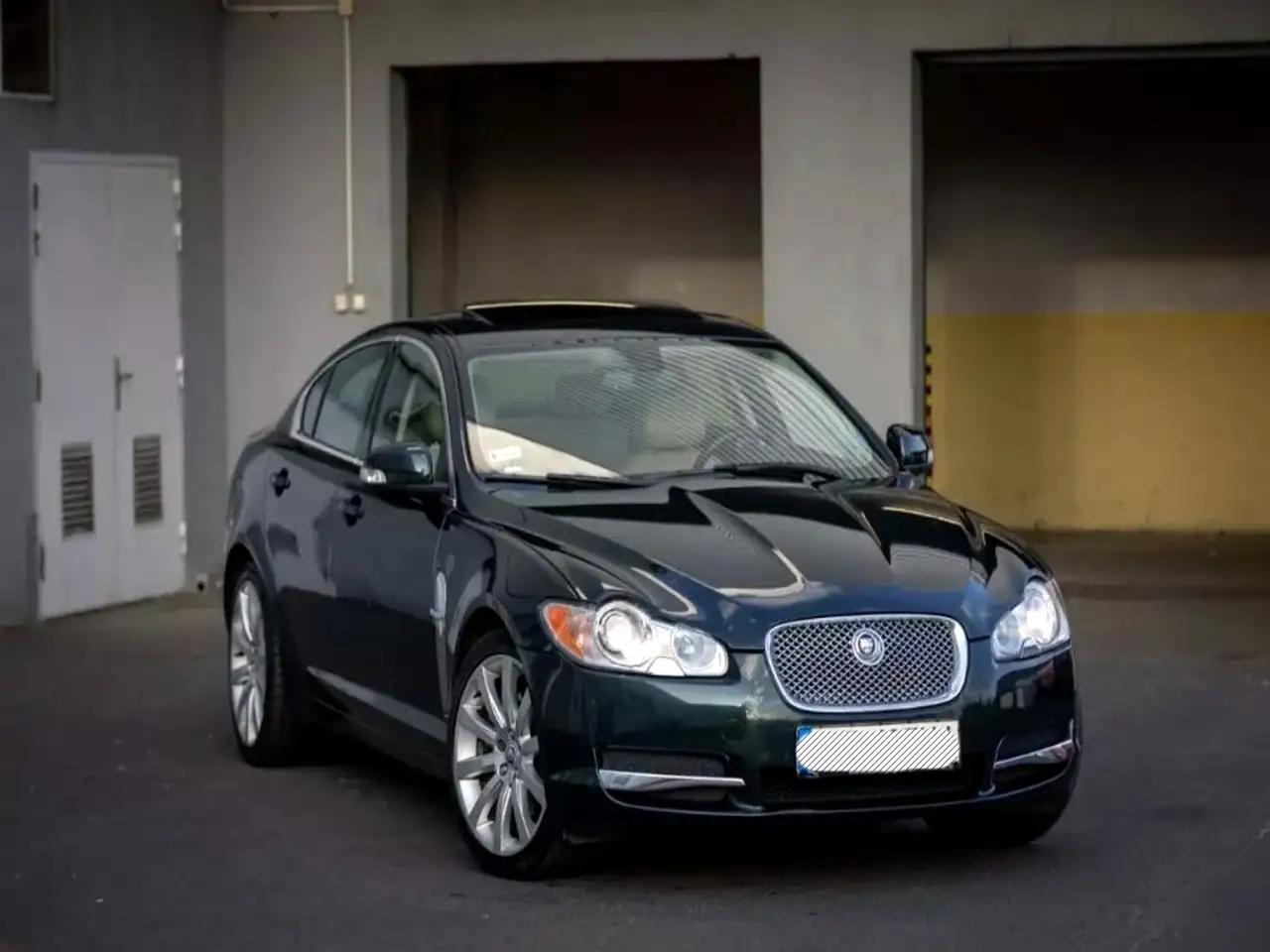 Jaguar XF
