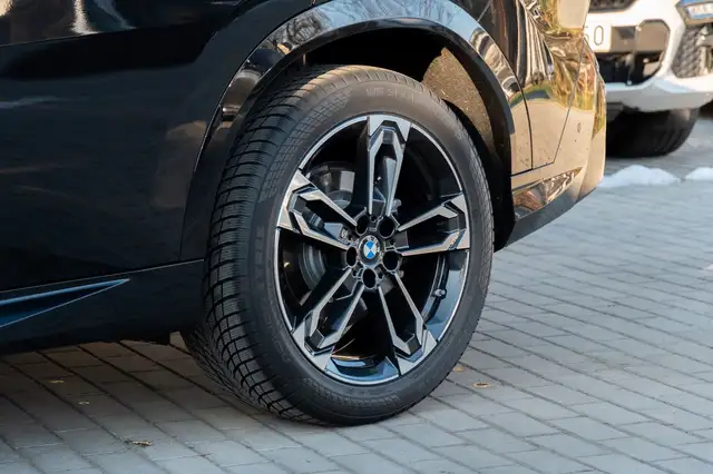 BMW X2 view 10