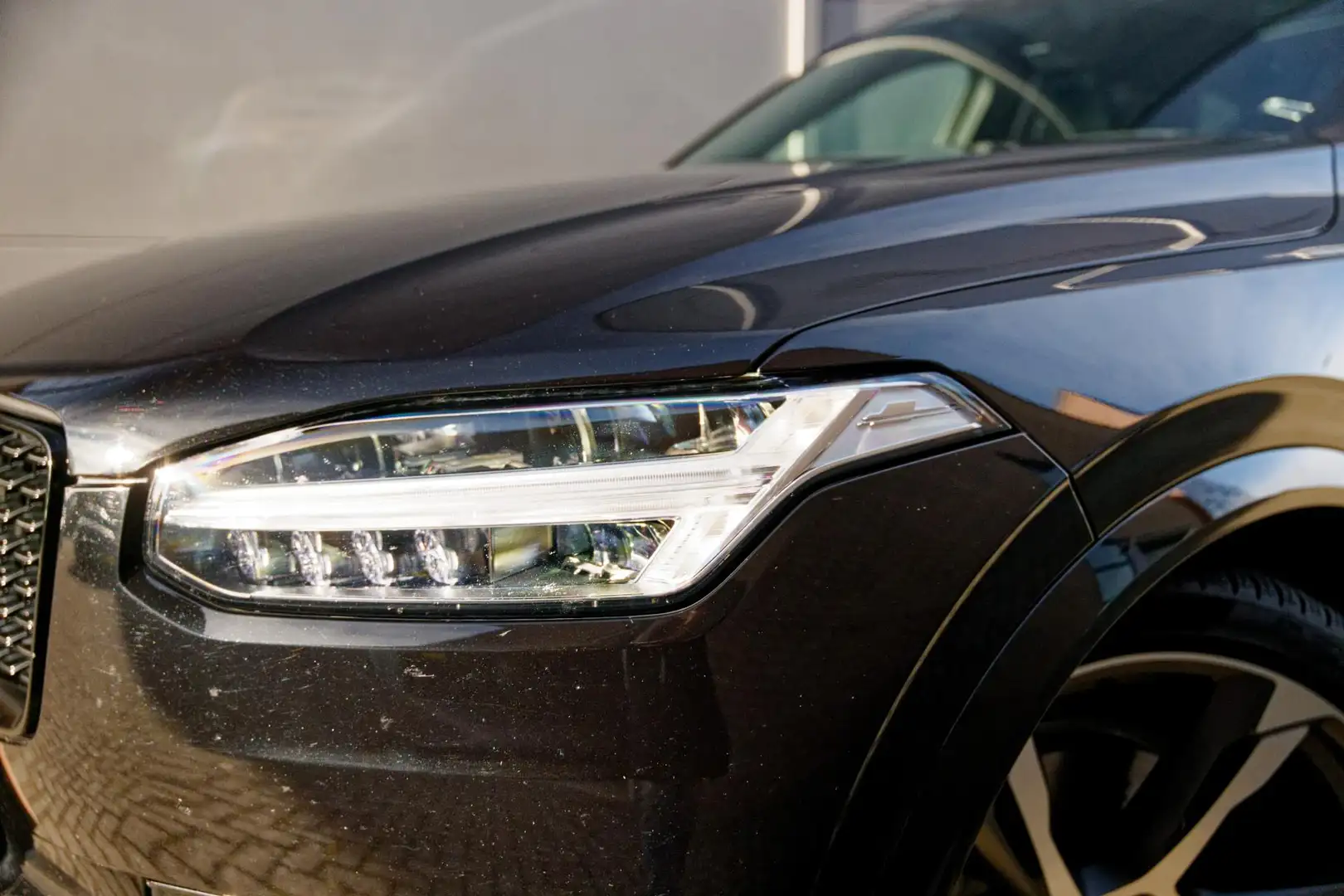 Volvo XC90 2.0 T8 Recharge AWD R-Design Luchtvering, Panorama Schwarz - 2