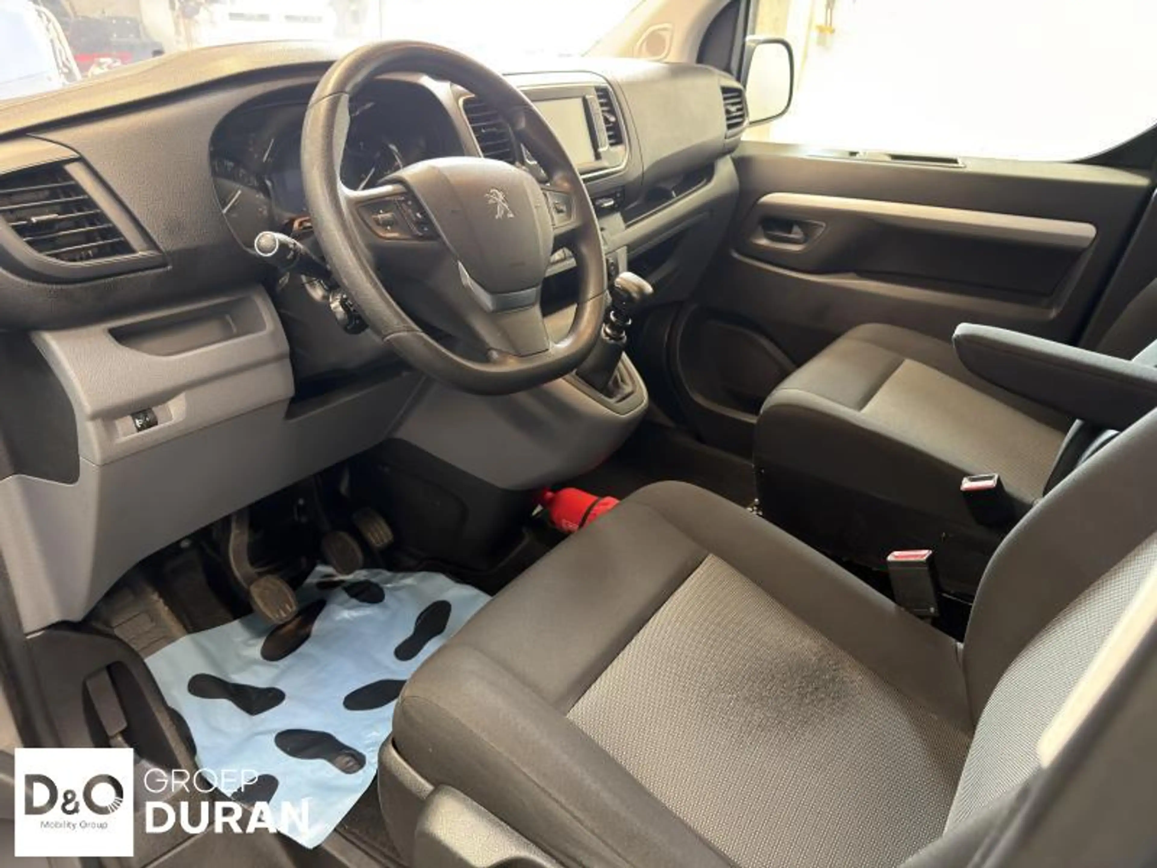 Peugeot Expert Dubbele Cabine — photo 14