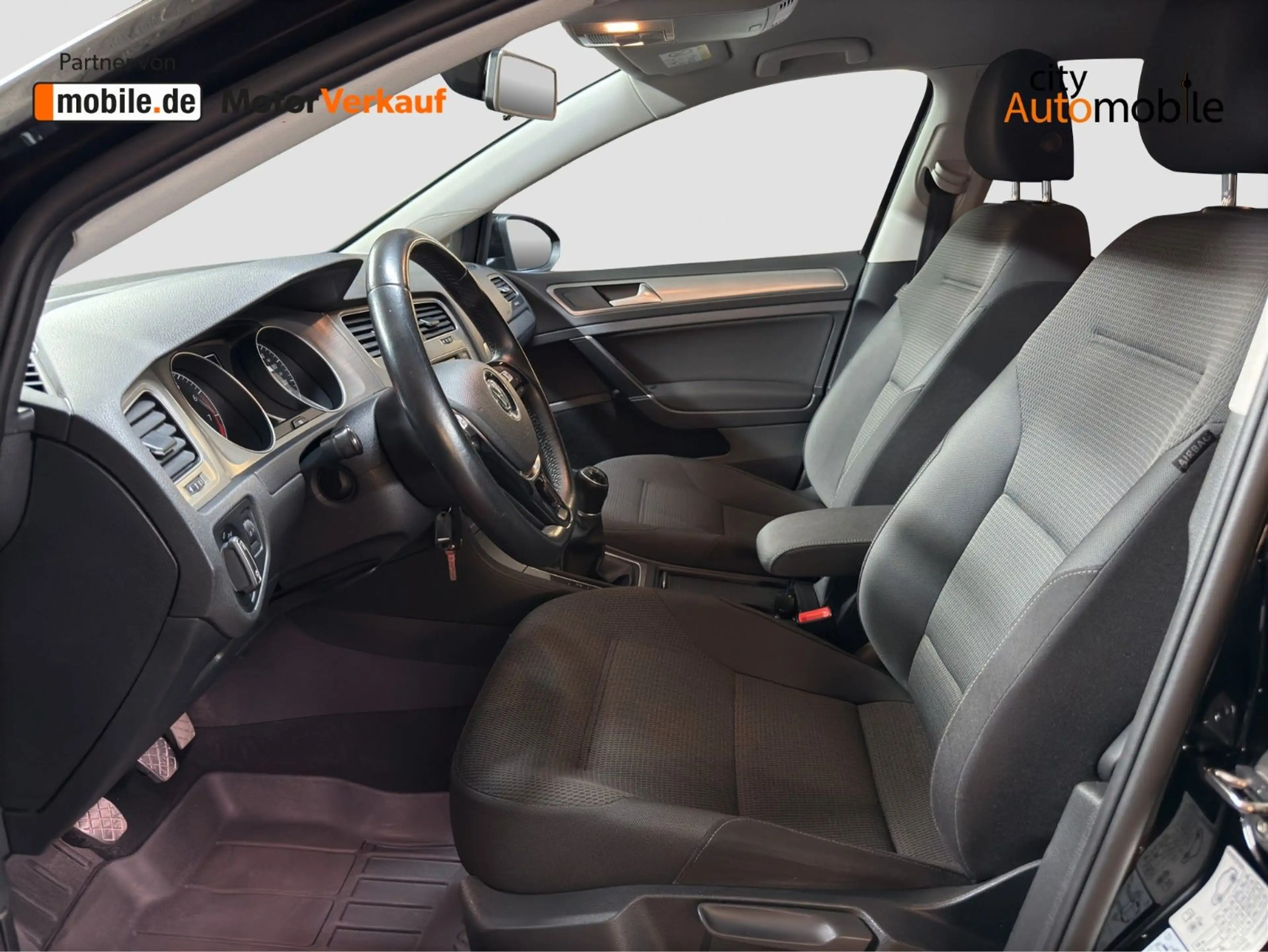 Volkswagen Golf VII Variant Comfortline /Scheckheftgepflegt — photo 9