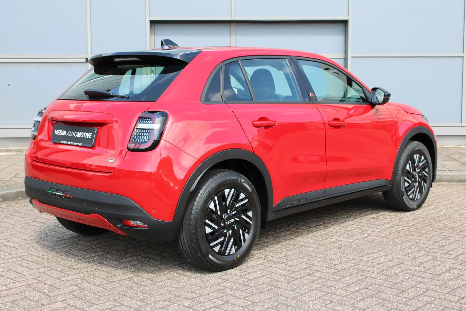 Fiat 600e RED 54 kWh | 409 km WLTP actieradius | Draadloos N Rood - 2
