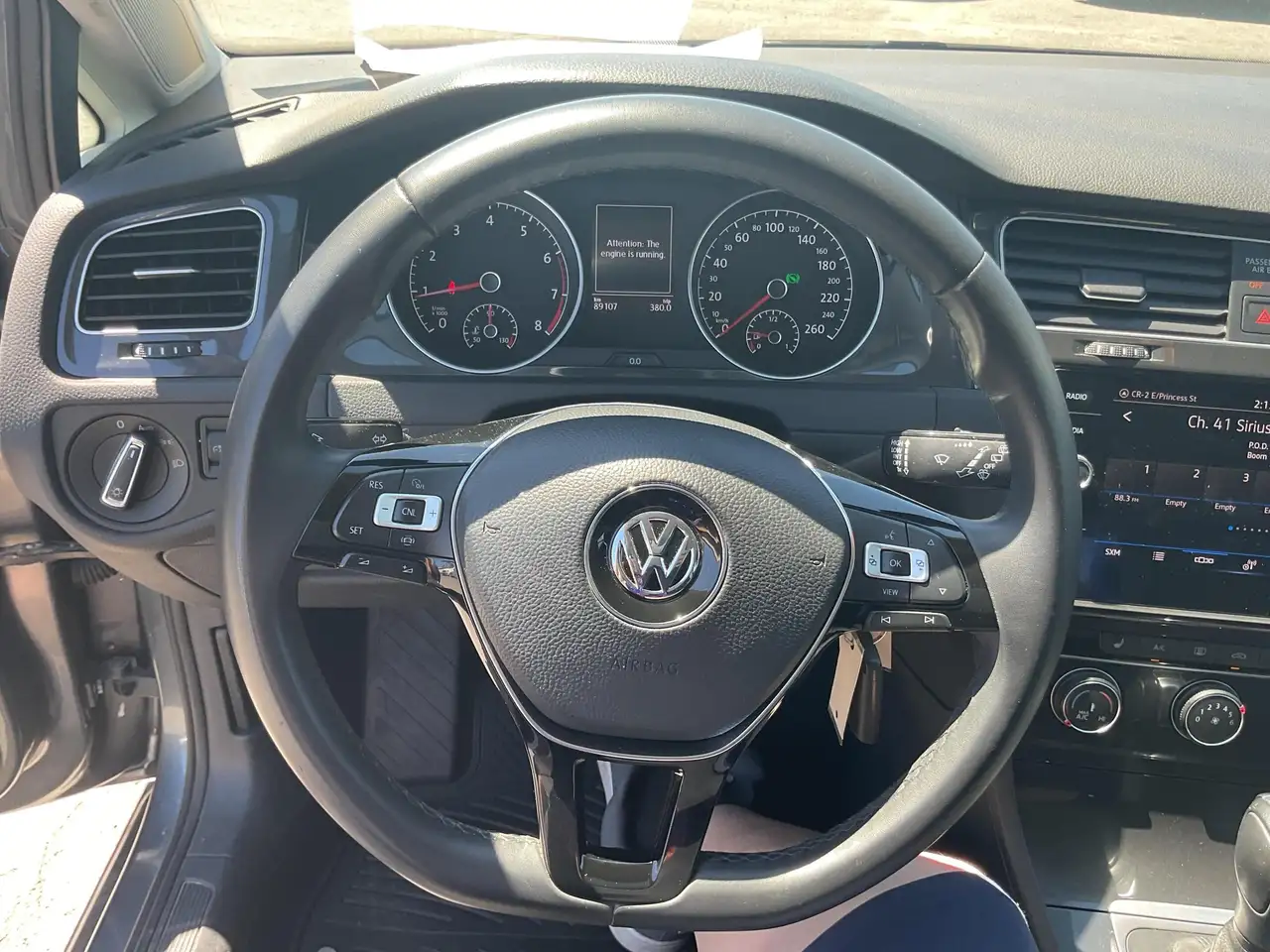 Volkswagen Golf photo Volkswagen Golf
