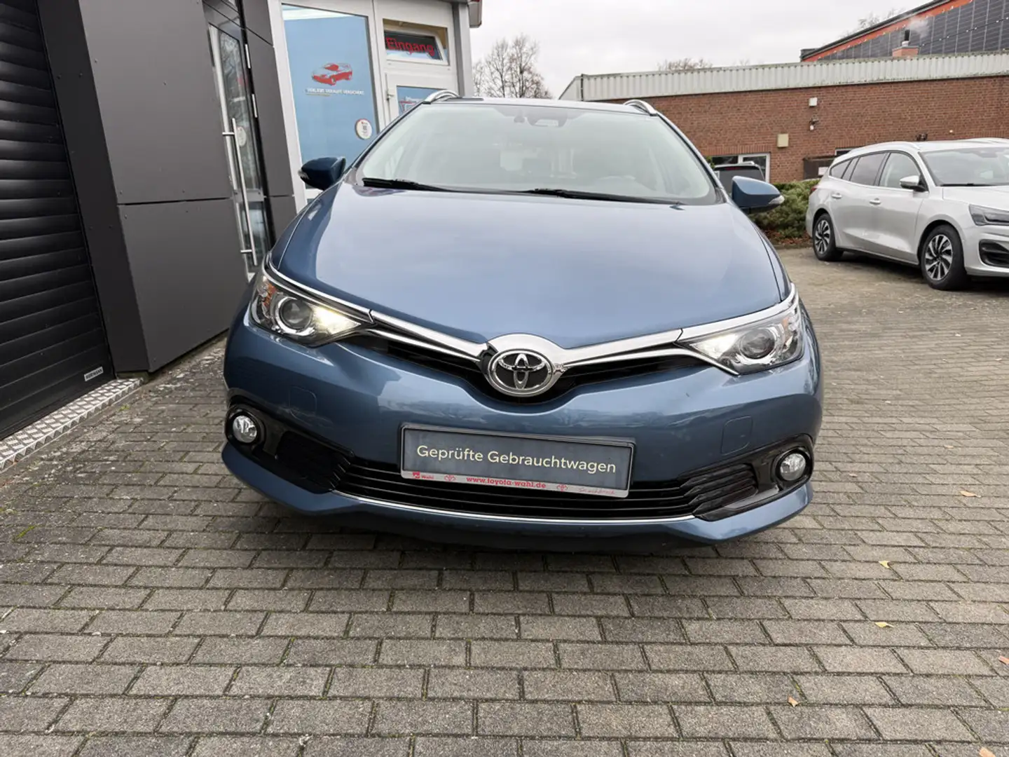 Toyota Auris Touring Sports 1.2 Edition-S+ Blau - 2