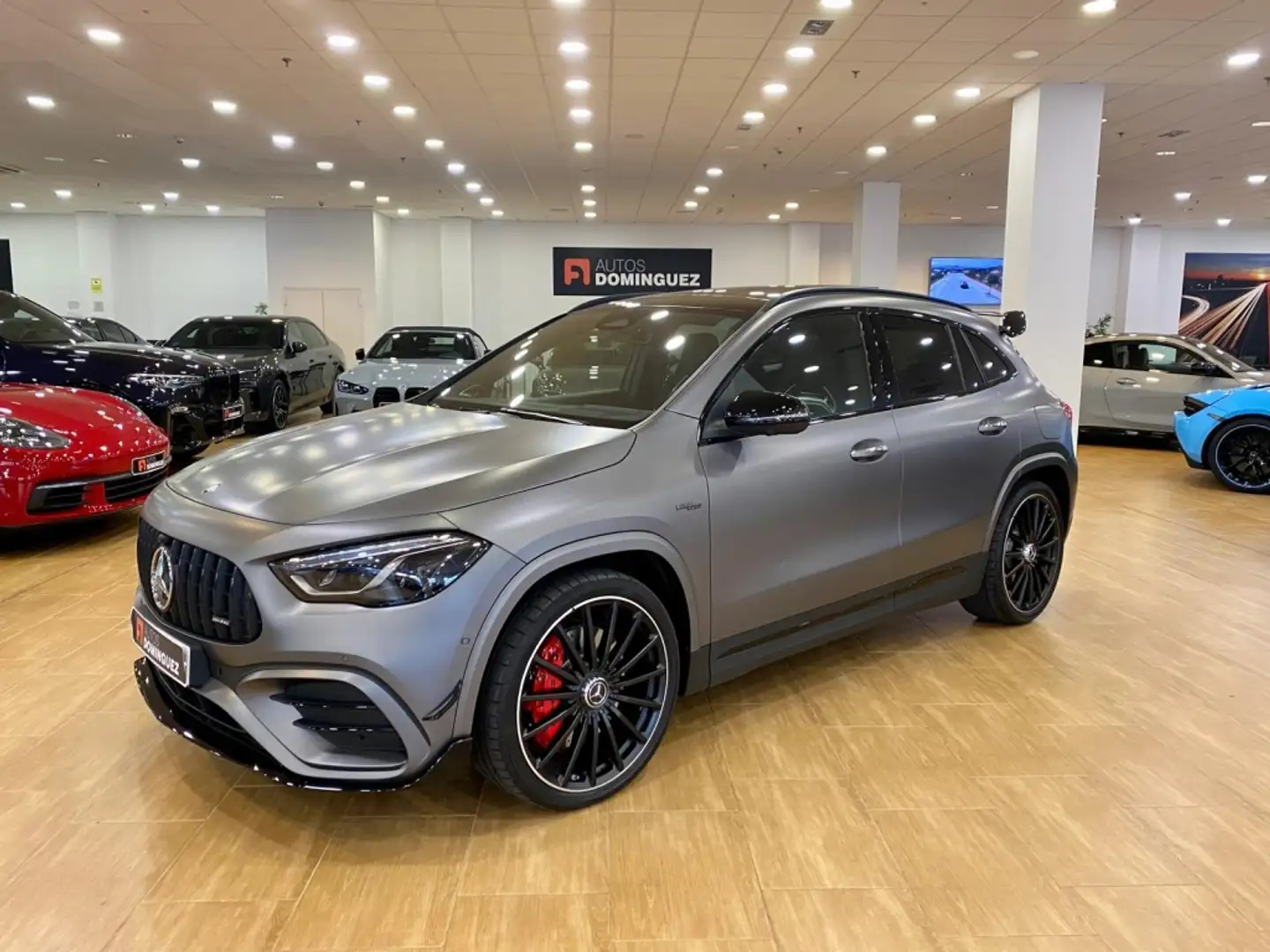 Mercedes-Benz GLA 45 AMG S 4Matic+ 8G-DCT Šedá - 1