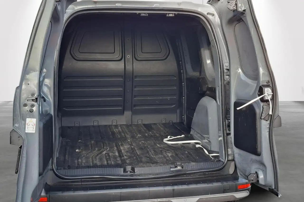 Nissan Townstar L1H1 DIG-T 130 MT N-Connecta 8