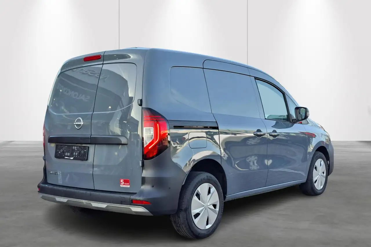Nissan Townstar L1H1 DIG-T 130 MT N-Connecta 6