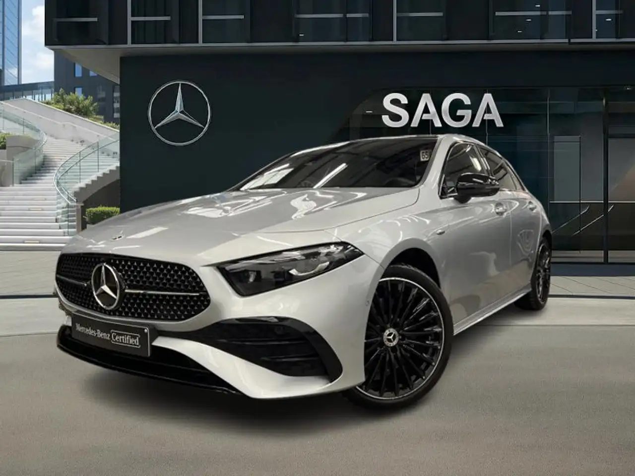 Mercedes-Benz A 250 e AMG Pack Night Toit Pano