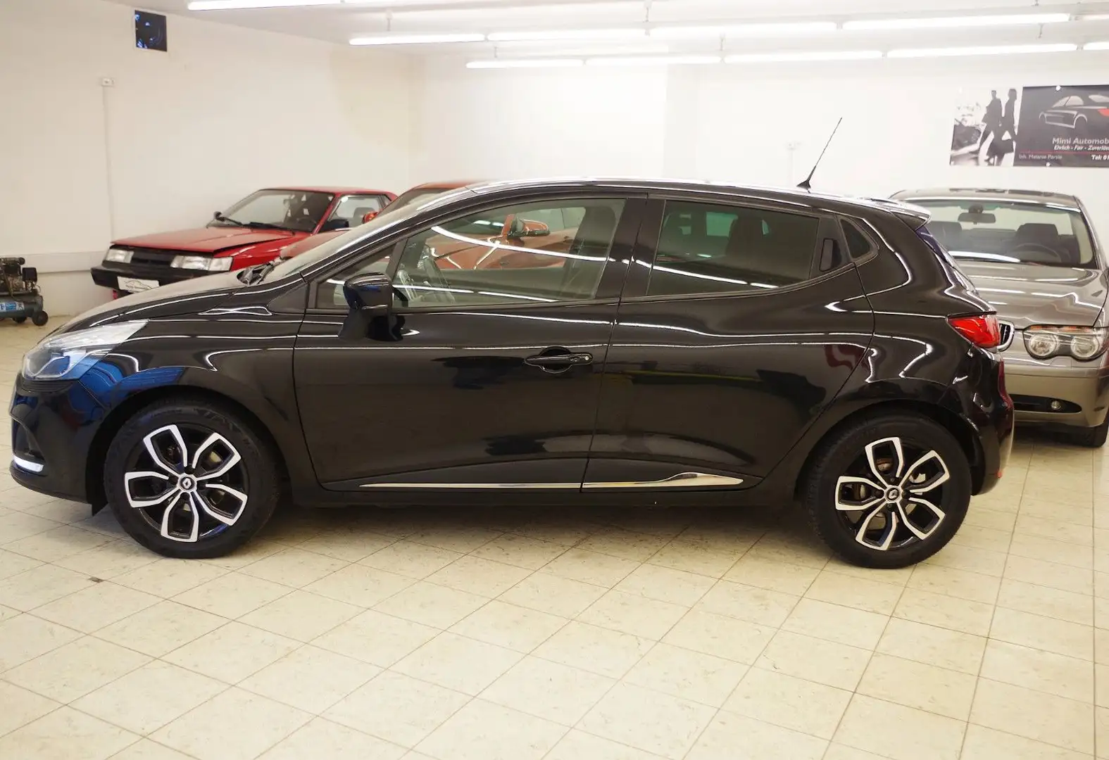 Renault Clio IV Limited sehr gepflegt, Navi,Sitzheizung! Zwart - 2