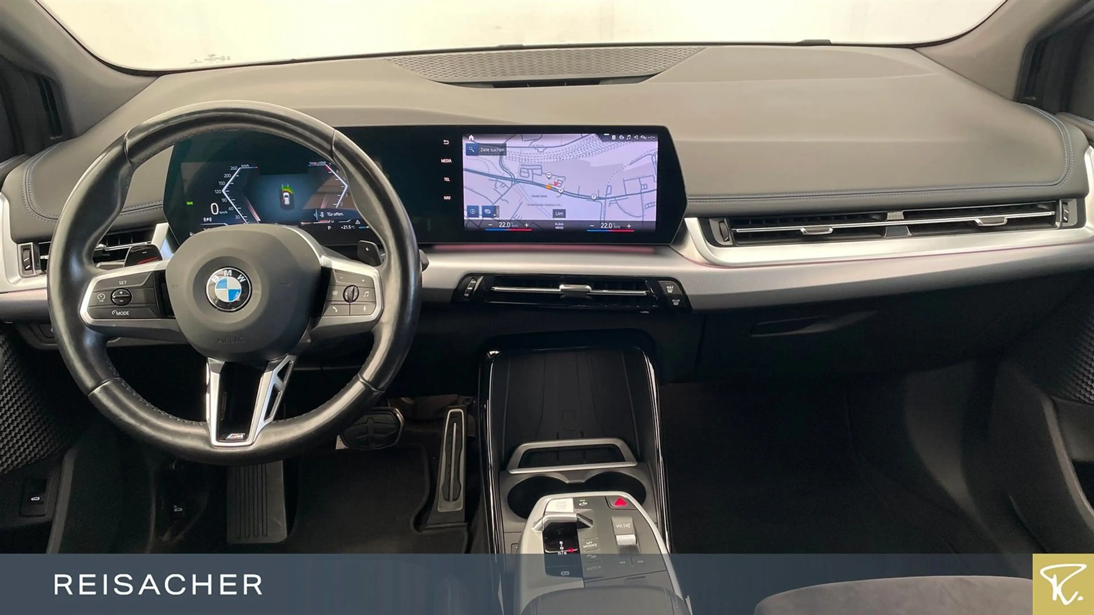 BMW 218 i A Active Tourer M-Sport,LC+,AHK,DA,PA,17" — photo 6