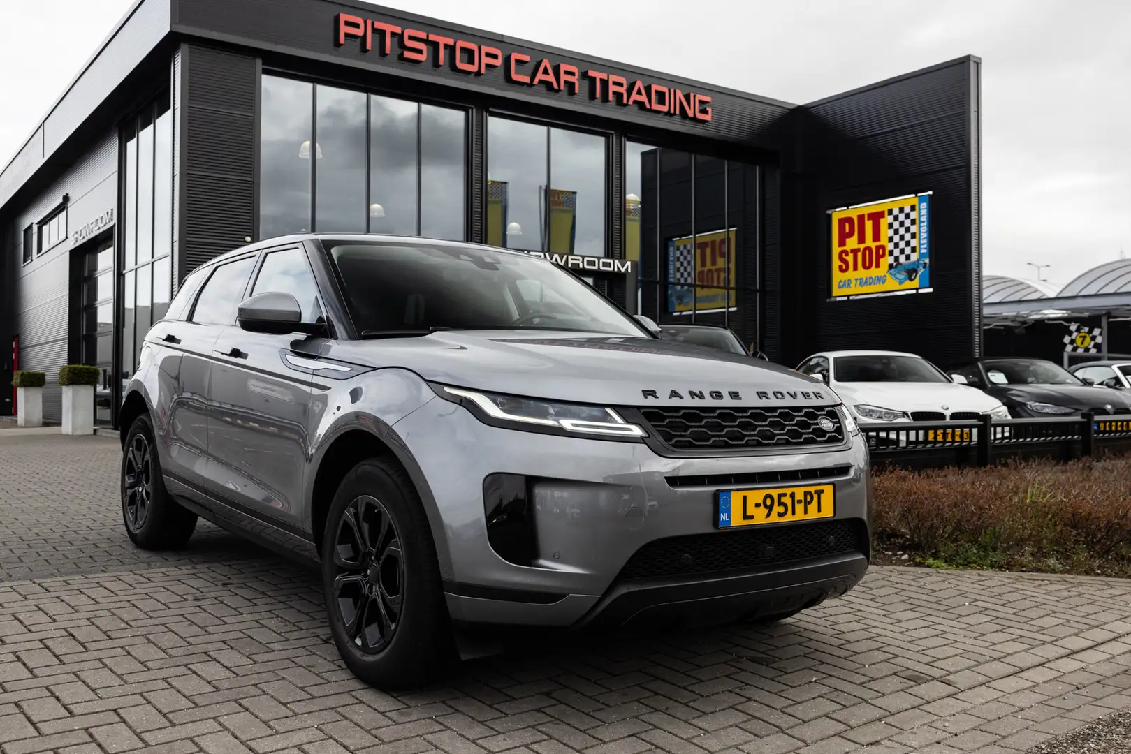 land rover evoque