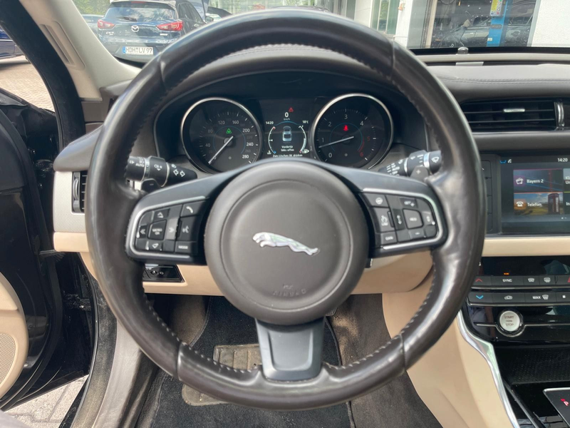 Jaguar XF Portfolio 3.0D/S-Heft/Garantie — photo 13
