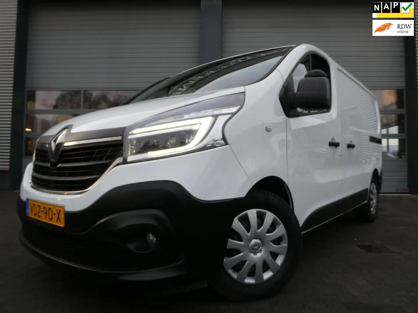 Renault Trafic 2.0 dCi 146pk, L1H1, 2xschuifdeur, LED, Xenon, Cam Weiß - 1