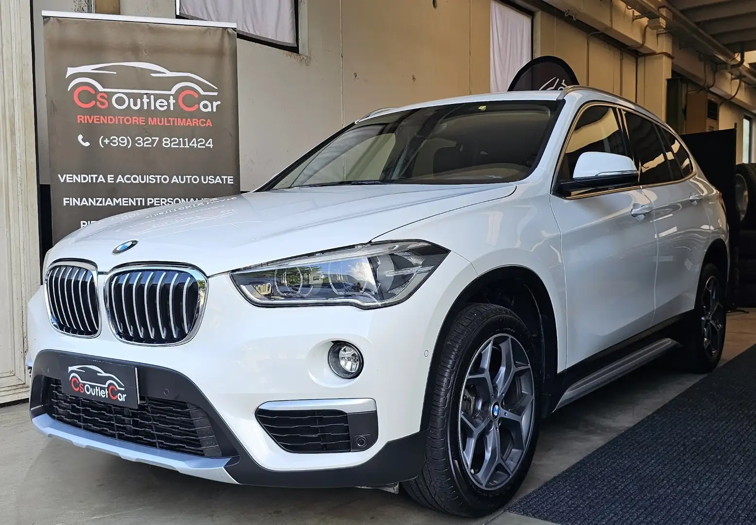 BMW X1 18d xLine Autom. Bianco - 2