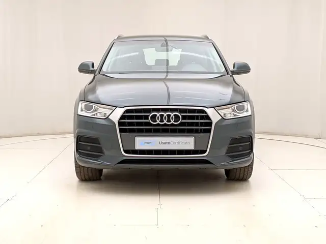 Audi Q3 view 2