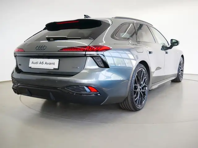 Audi A6 view 10